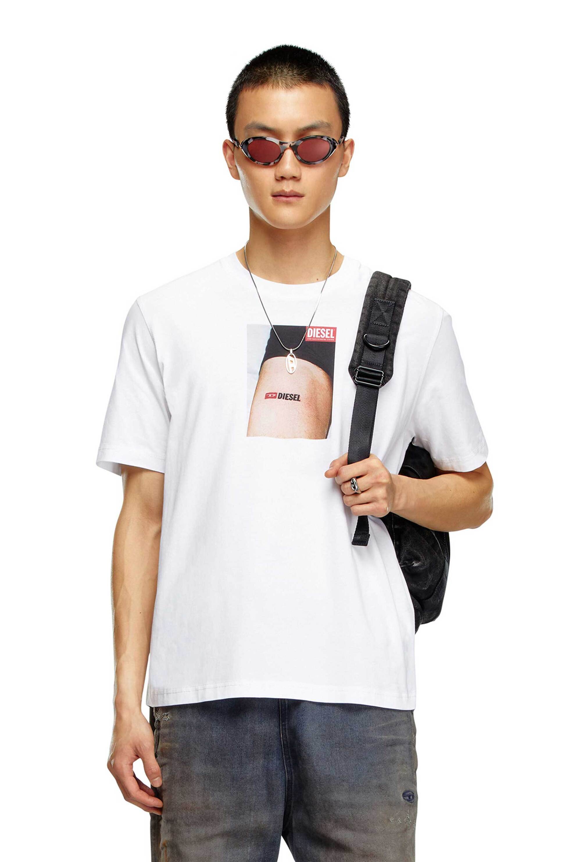 DIESEL Diesel ανδρικό T-shirt με graphic logo print Regular Fit "T-Αdjust-Κ19" - W24A151610GRAI Λευκό