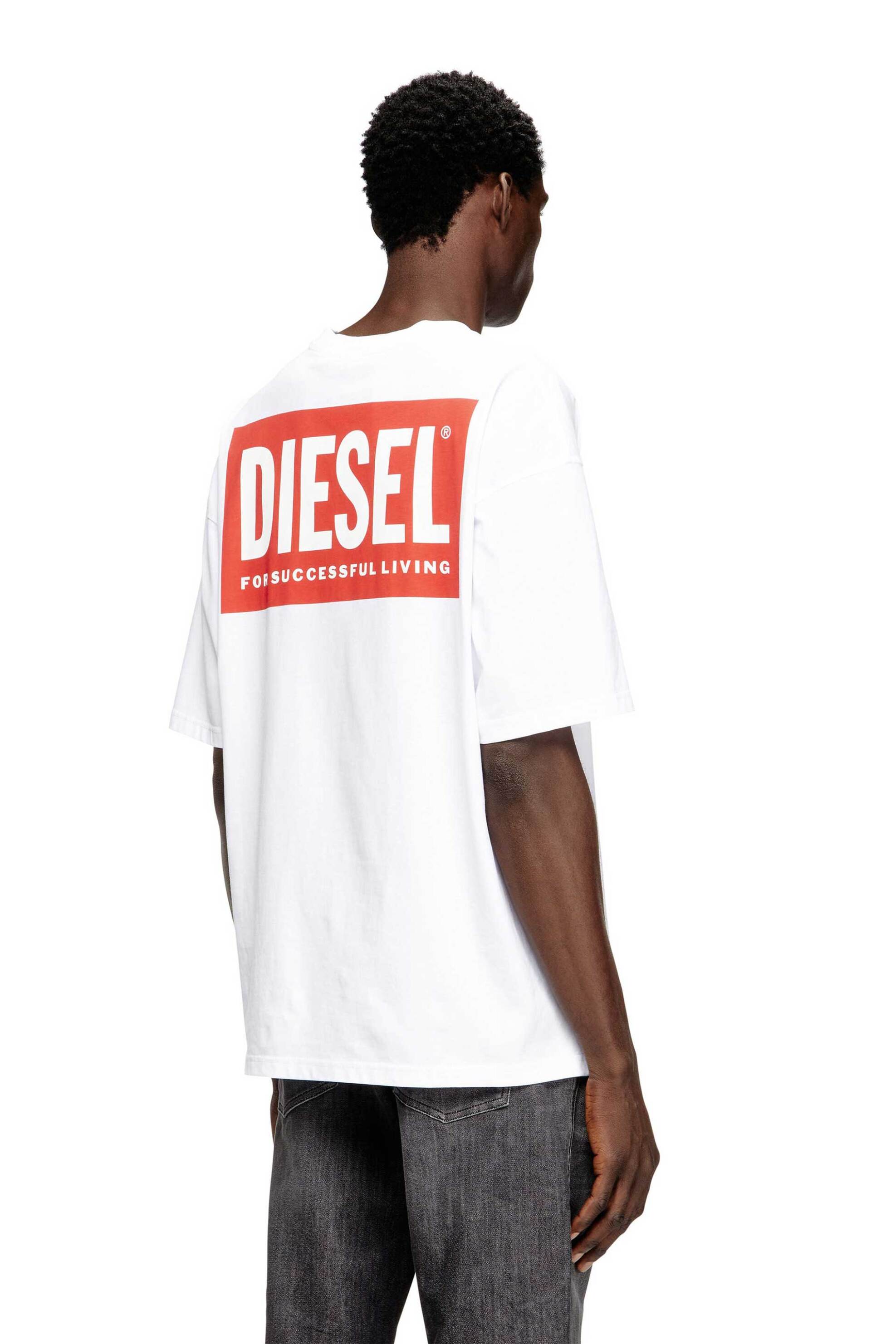 Diesel ανδρικό T-shirt με λογότυπο Relaxed Fit "T-Boxt-Bisk" - S26A200360EPCA Λευκό φωτογραφία
