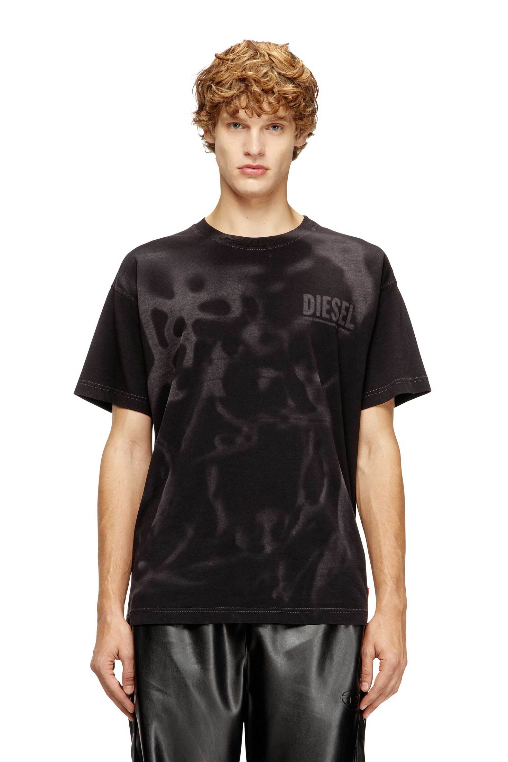 Diesel ανδρικό T-shirt με all-over print και λογότυπο Regular Fit "T-Norm-V7" - S26A199950LJBS Μαύρο