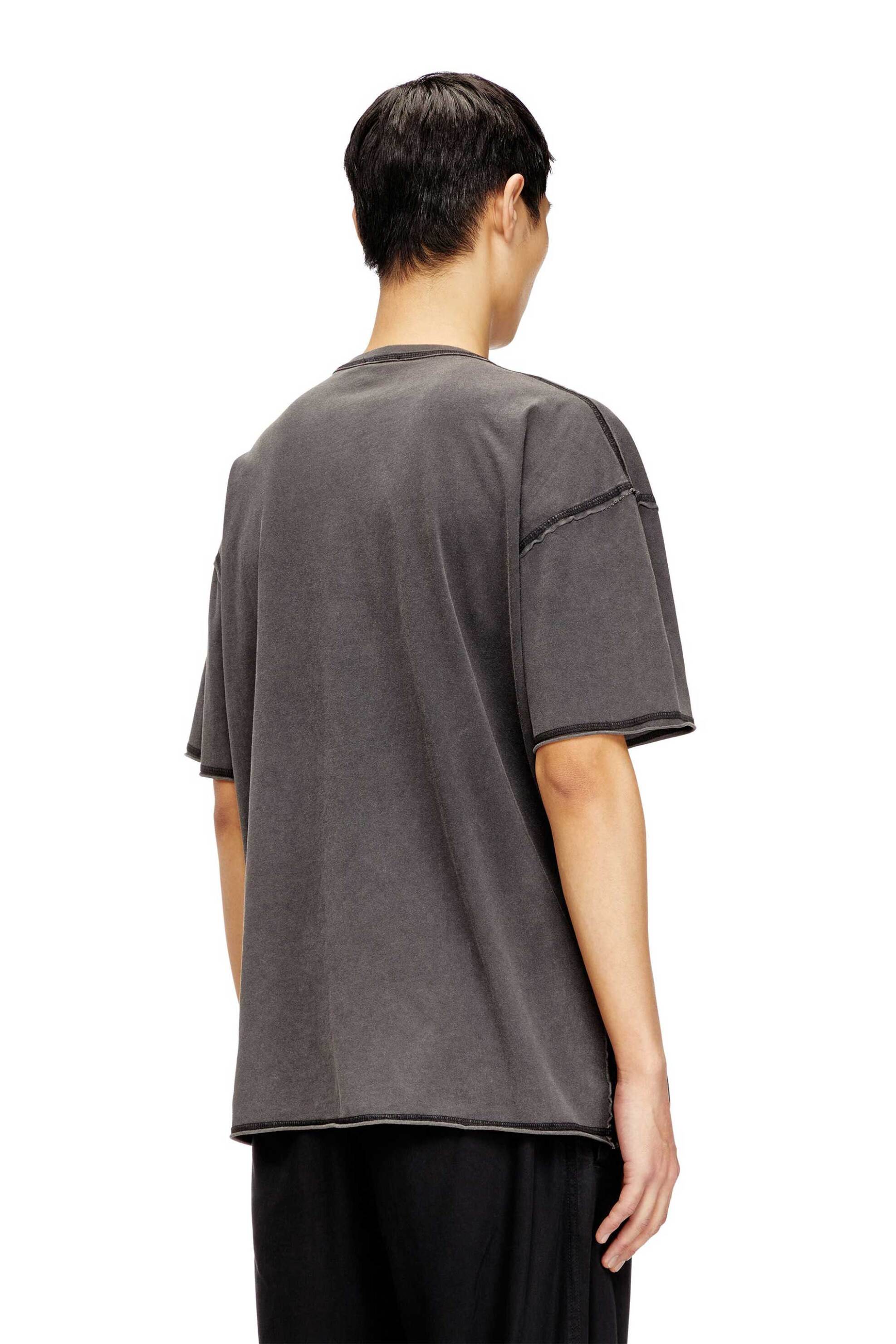 Diesel ανδρικό T-shirt με λογότυπο Relaxed Fit "T-Rawboxt" - S26A210410KMAH Γκρι Σκούρο φωτογραφία
