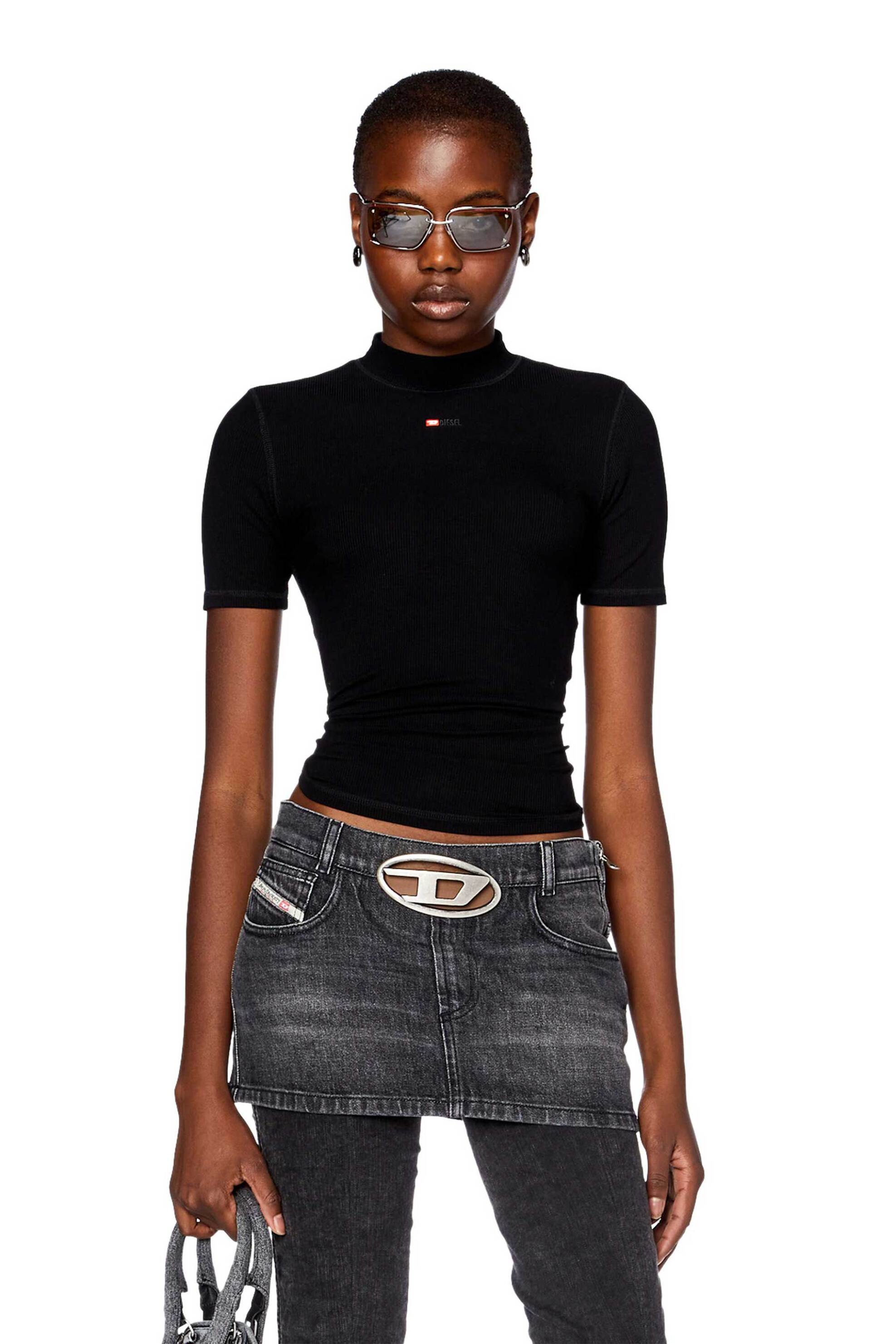 DIESEL Diesel γυναικείο T-shirt ribbed μονόχρωμο με λογότυπο Slim Fit ''T-Mokky-Microdiv'' - W24A103980BLAN Μαύρο