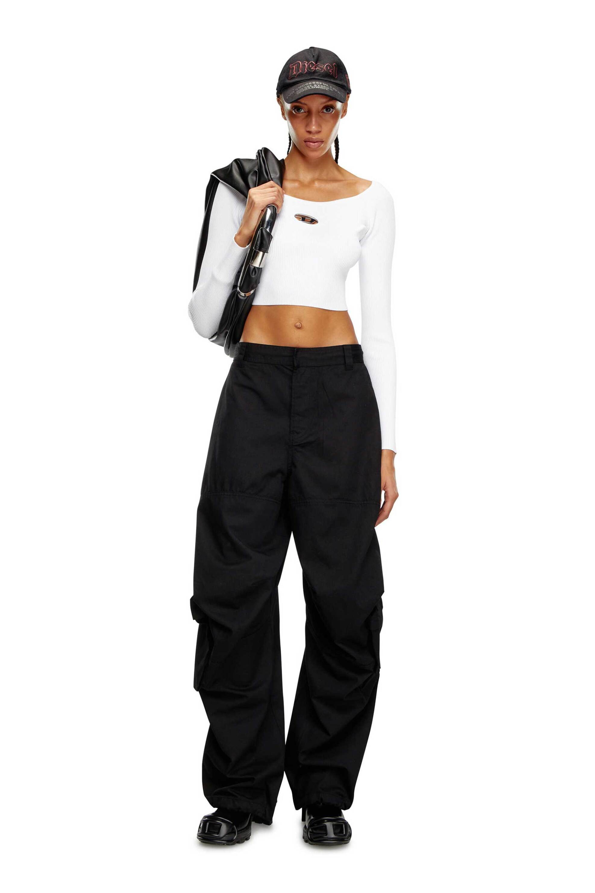 Diesel γυναικείο τοπ μονόχρωμο ribbed ύφανση και μεταλλικό monogram Slim Fit ''M-Vera'' - W24A141890DLAX Λευκό φωτογραφία