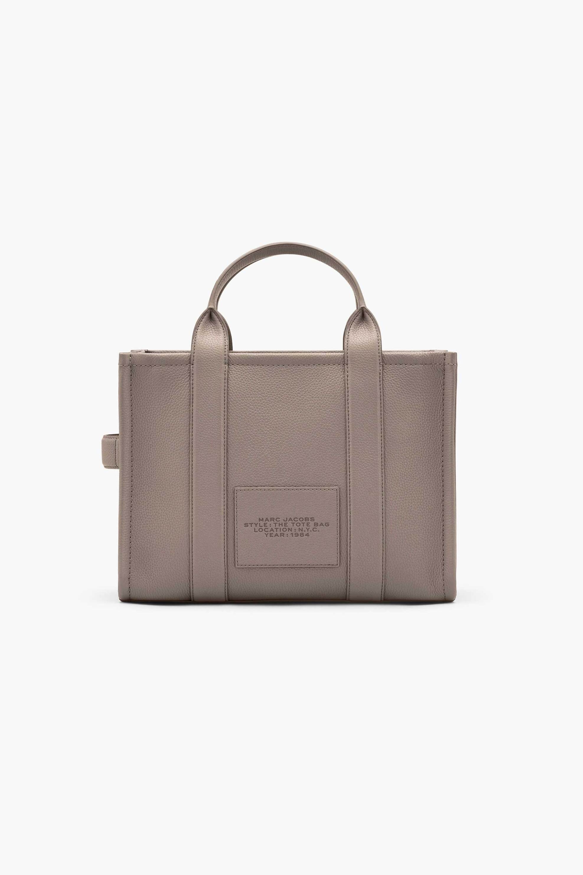 MARC JACOBS Marc Jacobs γυναικεία δερμάτινη τσάντα χειρός με logo print "The Medium Tote" - H004L01PF21 Μπεζ - 3