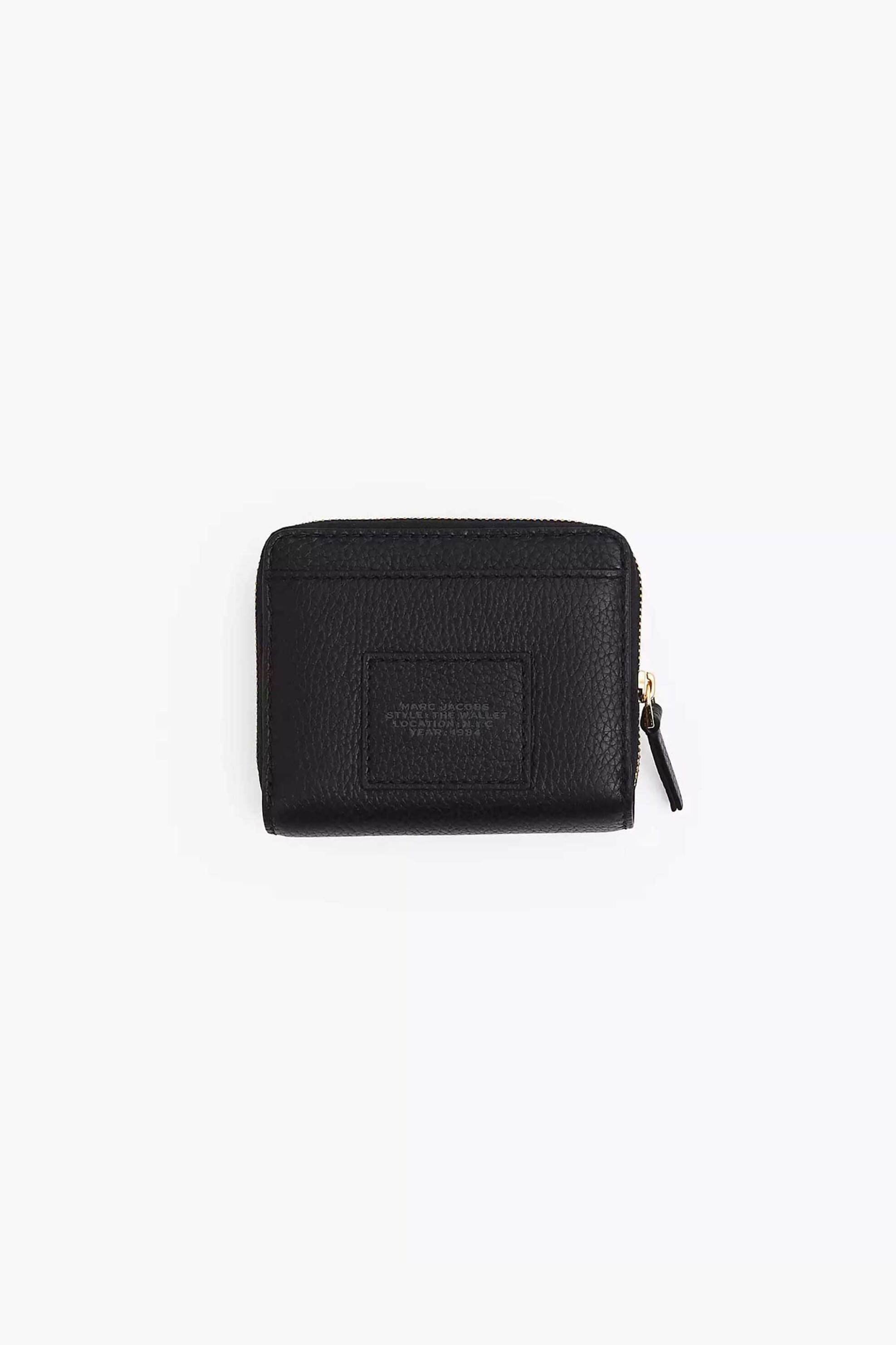 Marc Jacobs γυναικείο πορτοφόλι μονόχρωμο "The Leather Mini Compact Wallet" - 2R3SMP044S10 Μαύρο φωτογραφία