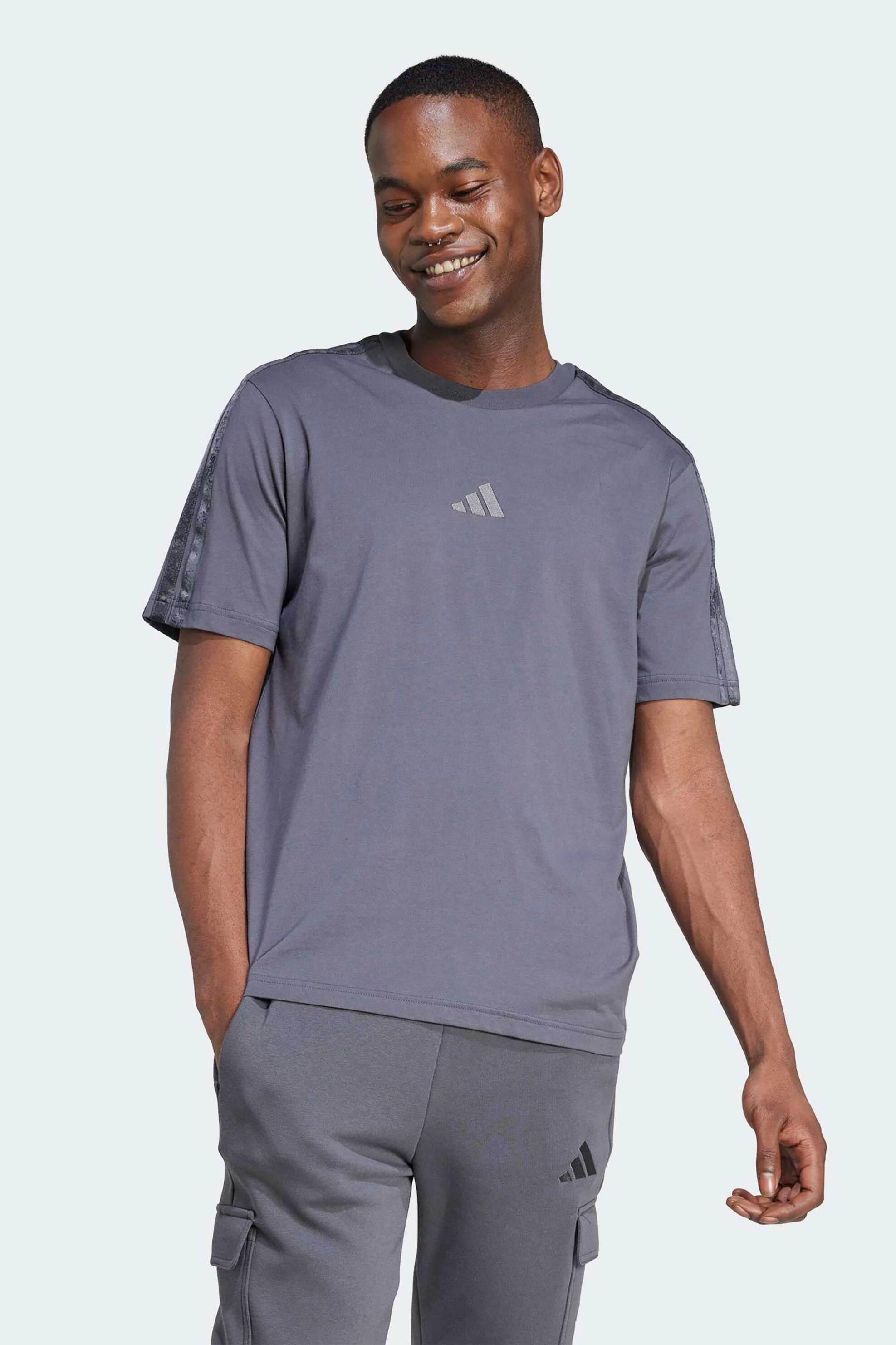 Adidas ανδρικό T-shirt Regular Fit "Seasonal Aop" - JM9203 Γκρι Σκούρο