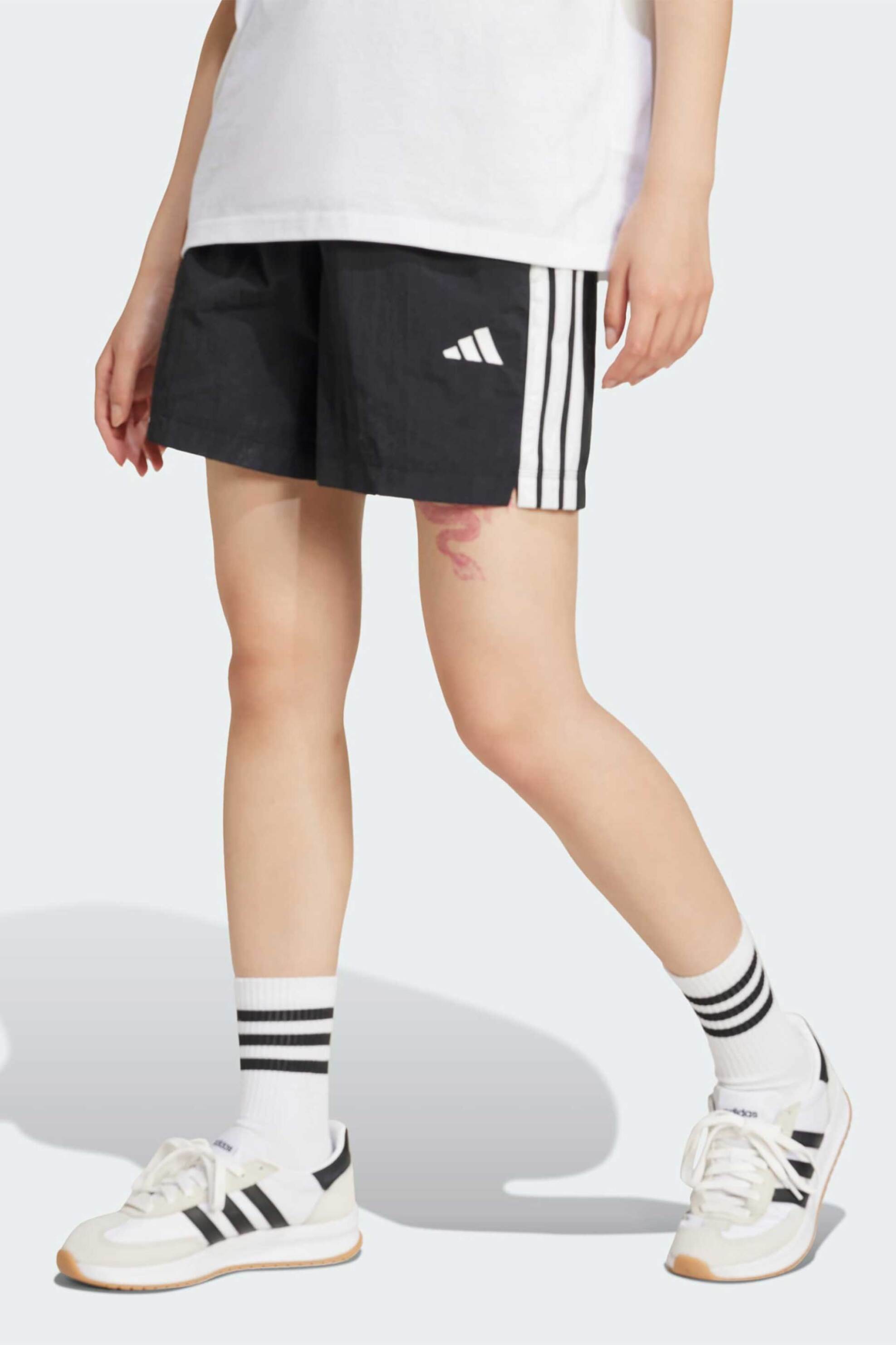 Adidas Adidas γυναικείο ψηλόμεσο σορτς Loose Fit 