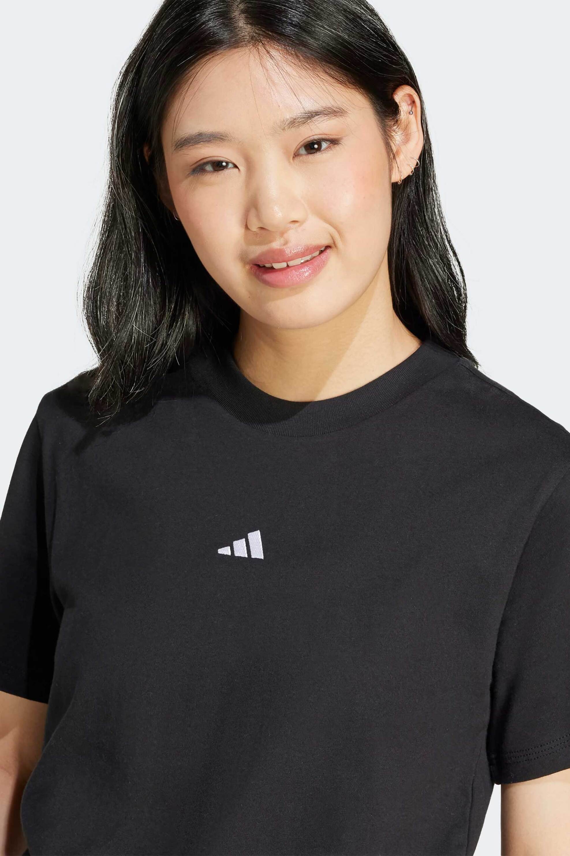 Adidas γυναικείο T-shirt με λογότυπο Regular Fit "Essentials Small Logo" - JC5943 Μαύρο φωτογραφία