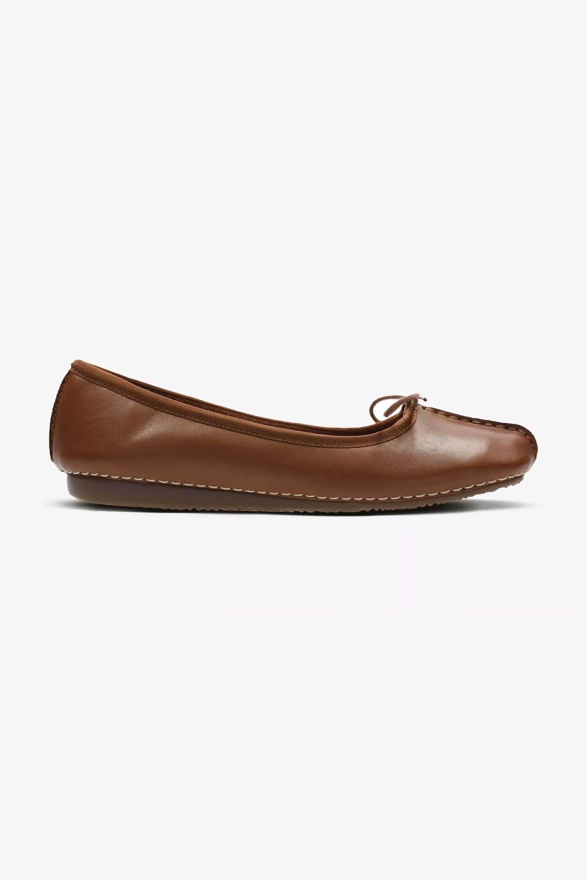 CLARKS Clarks γυναικείες δερμάτινες μπαλαρίνες ''Frecle Ice'' - 20352930 Ταμπά