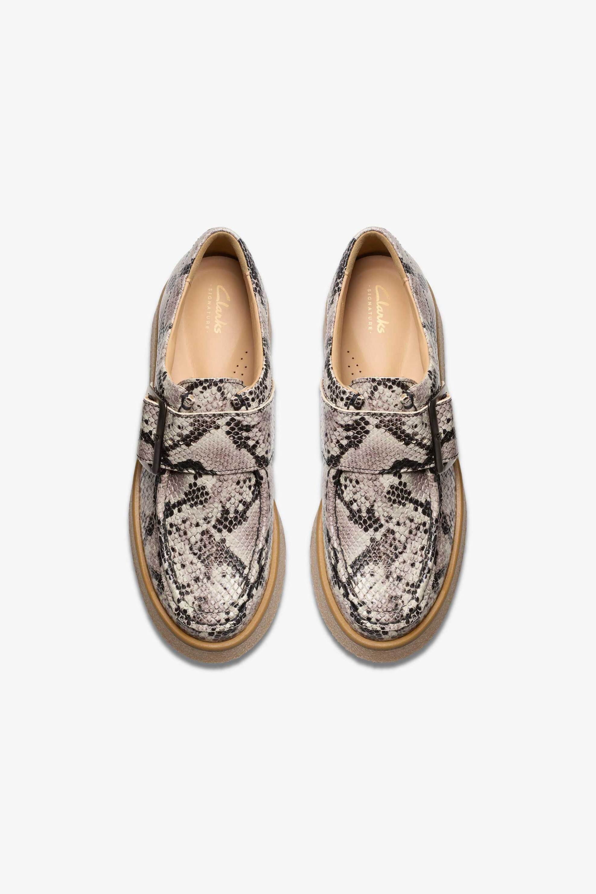Clarks γυναικεία μοκασίνια με snake print - 26178680 Γκρι φωτογραφία