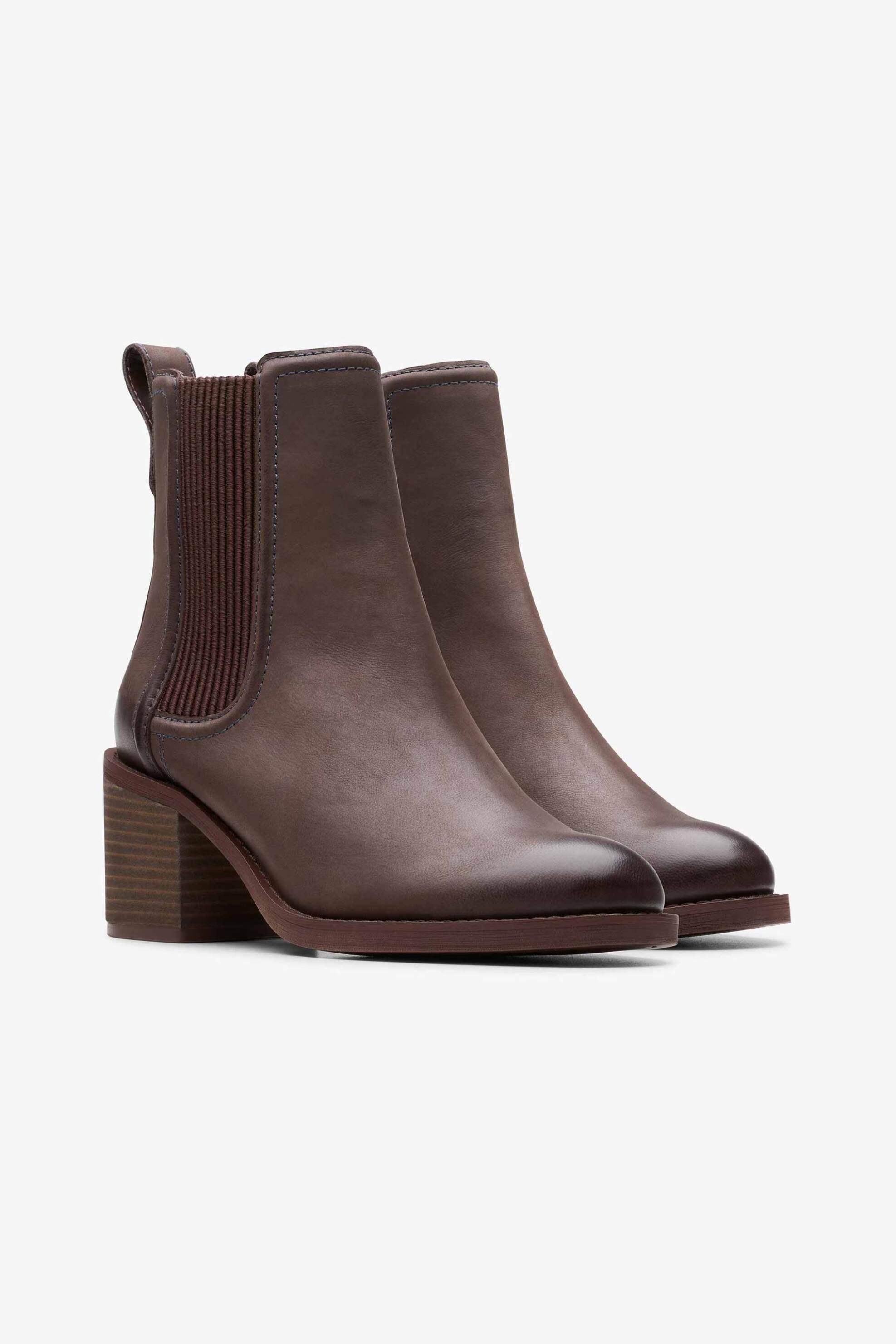 CLARKS Clarks γυναικεία μονόχρωμα δερμάτινα μποτάκια "Chamberly Top" - 26178829 Καφέ - 3