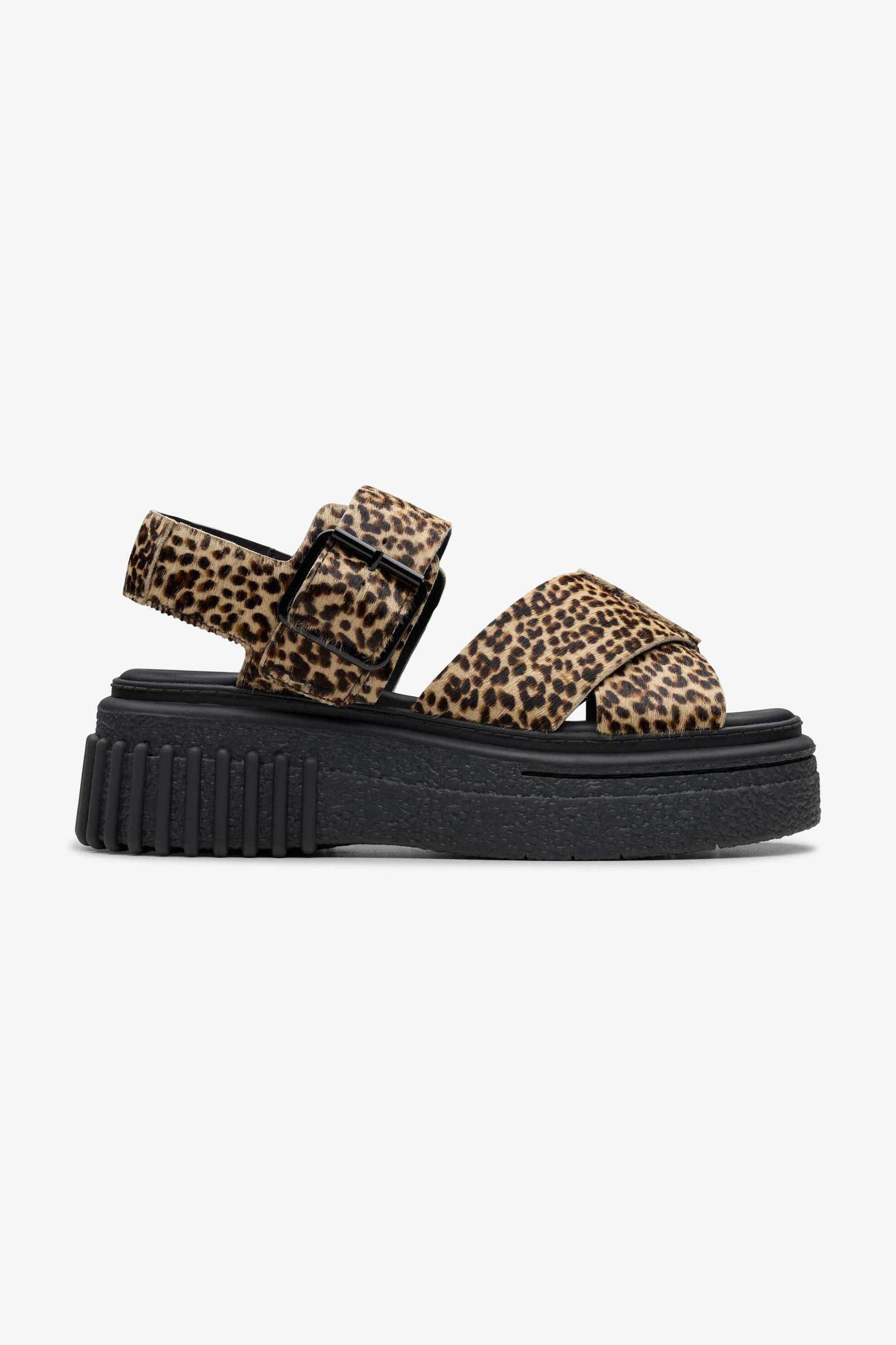  Clarks γυναικεία σανδάλια animal print 
