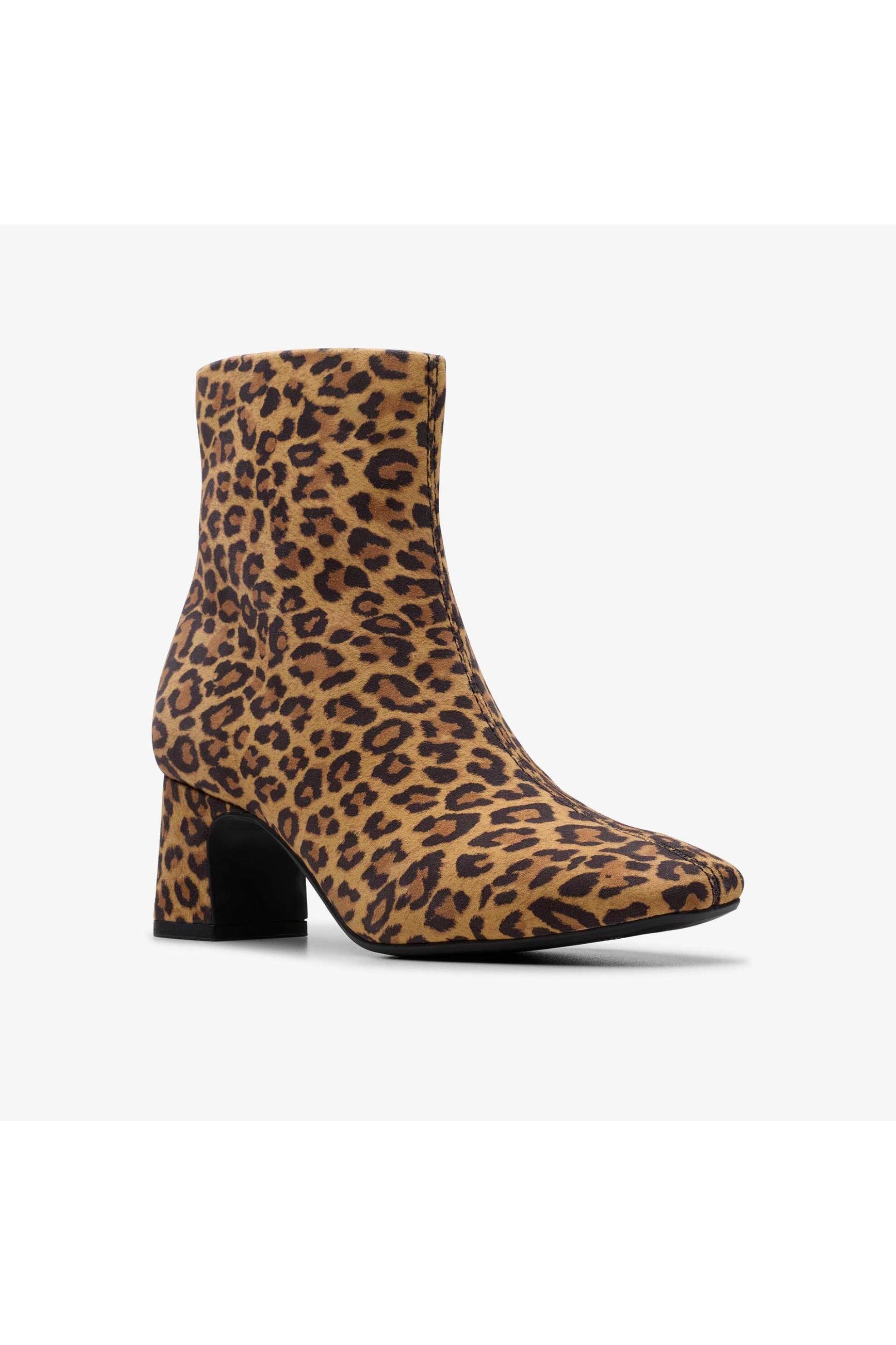Clarks γυναικεία μποτάκια animal print με χοντρό τακούνι ''Fernie Zip'' - 26182937 Καφέ φωτογραφία