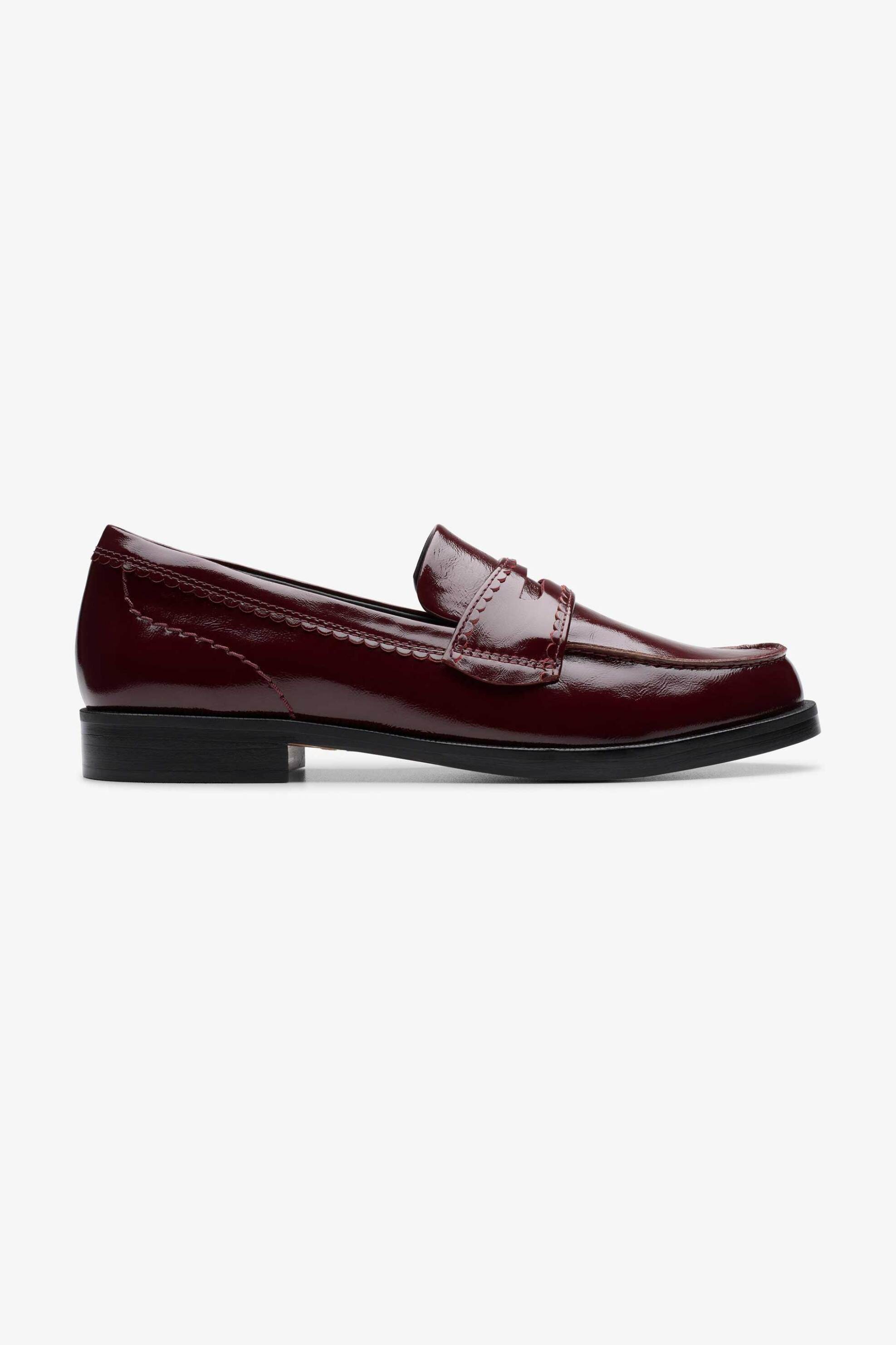 CLARKS Clarks γυναικεία loafers λουστρίνι ''Straven Edge'' - 26184847 Μπορντό
