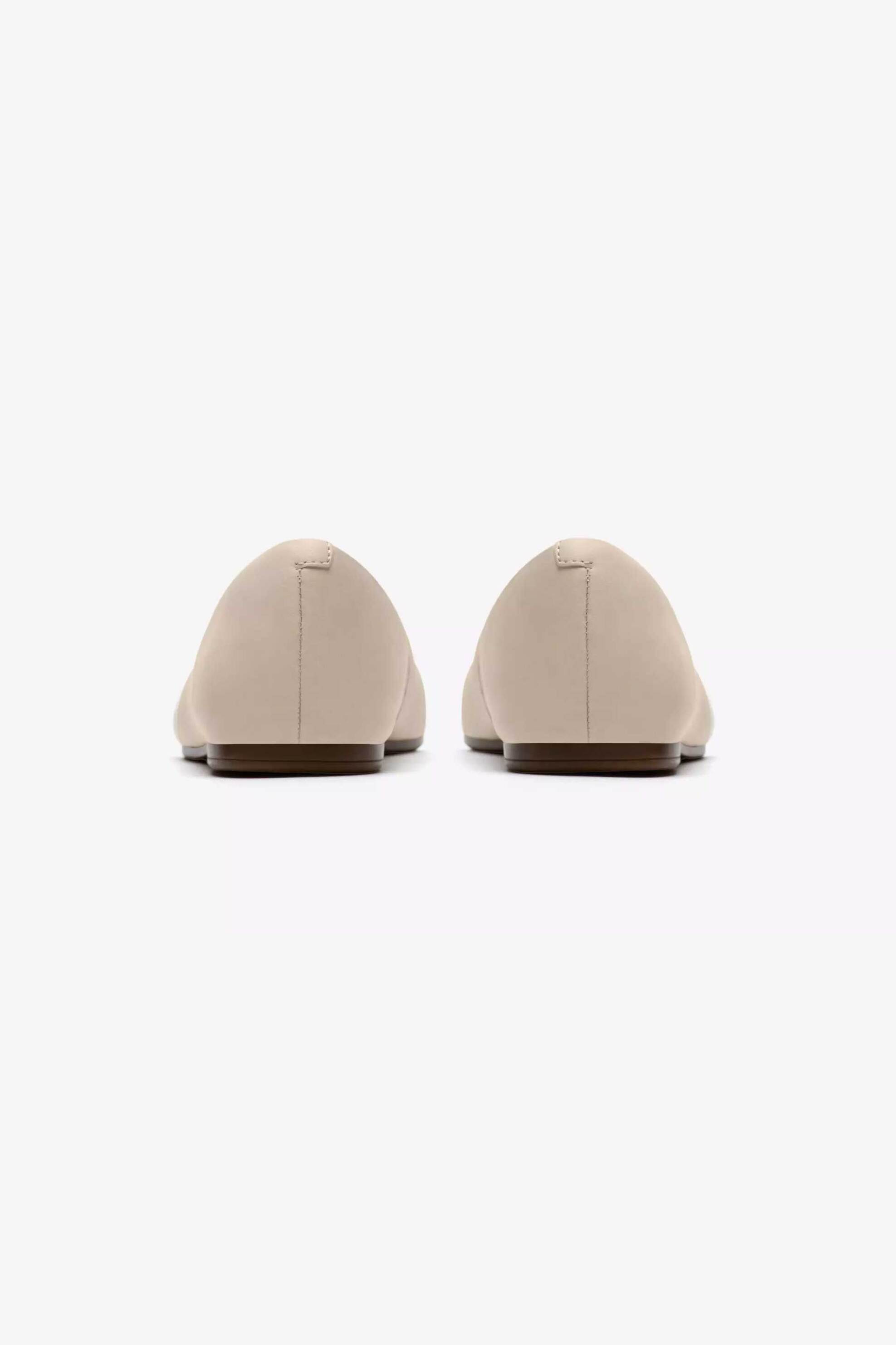 CLARKS Clarks γυναικείες δερμάτινες μπαλαρίνες "Livia Lily" - 26186640 Εκρού - 3