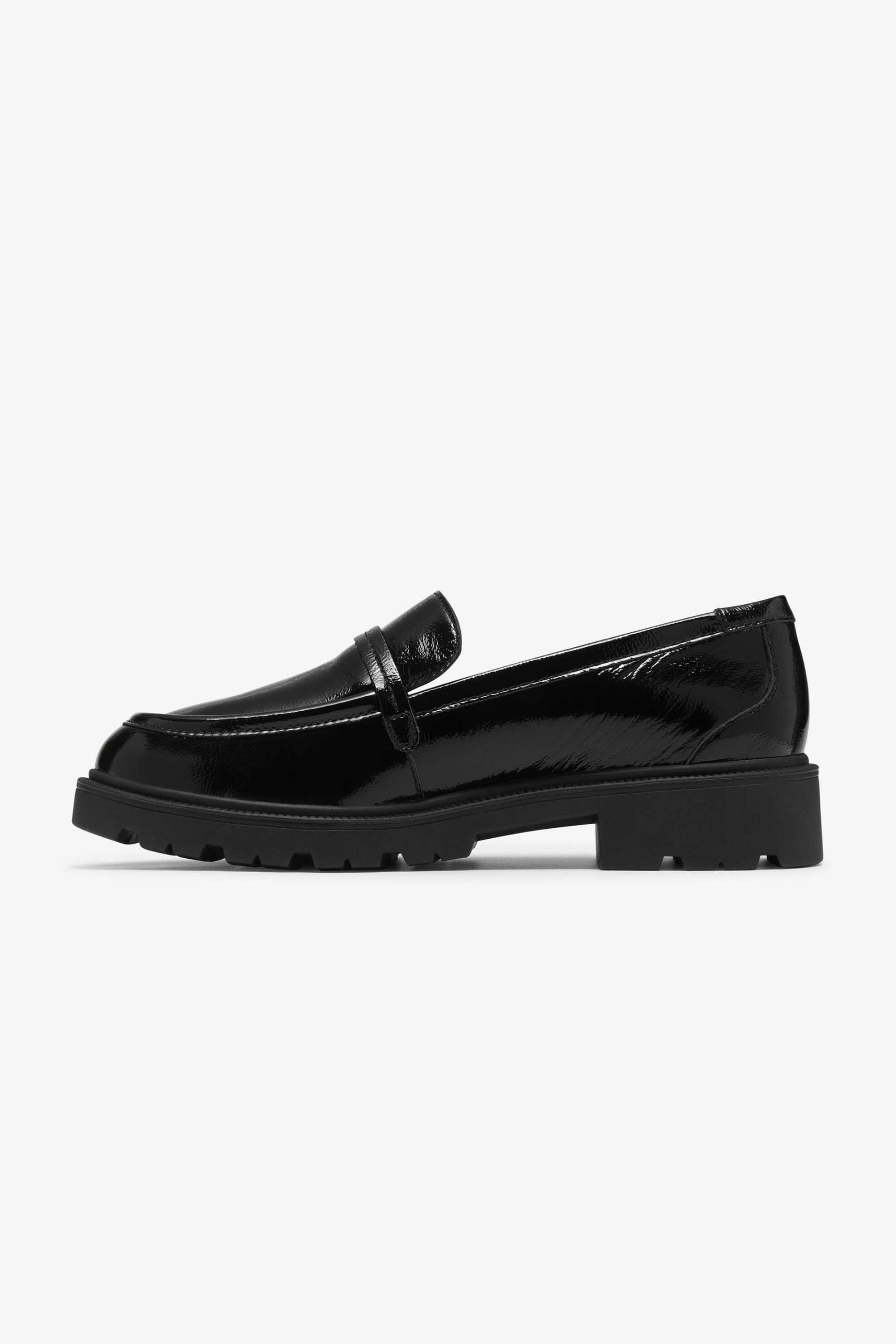 Clarks γυναικεία loafers λουστρίνι 