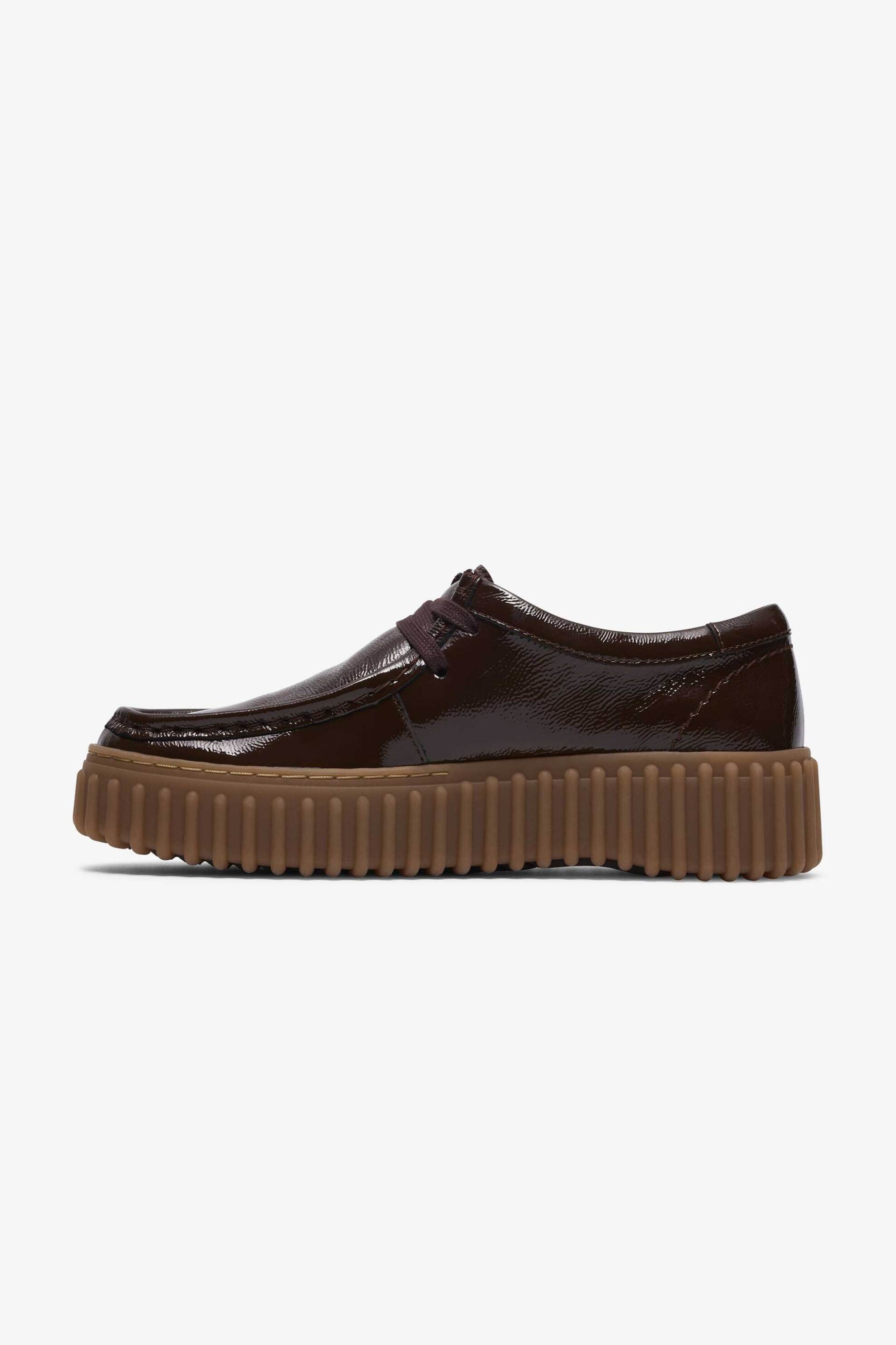 Clarks γυναικεία μοκασίνια λουστρίνι ''Torhill Bee'' - 26186667 Καφέ