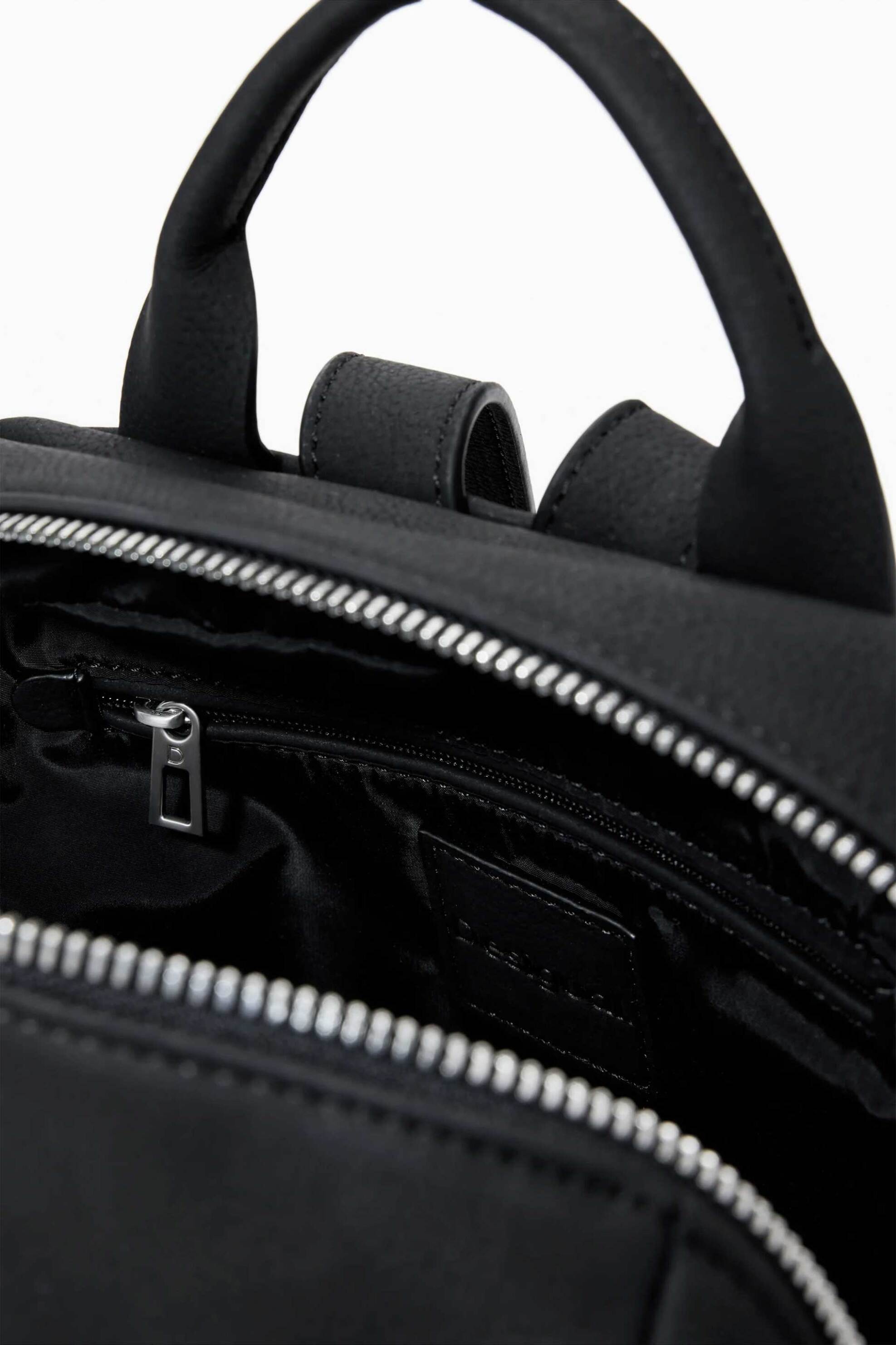 Desigual γυναικείο backpack με λογότυπο και τρουκς "Poker Face" - 25WAKP35 Μαύρο φωτογραφία