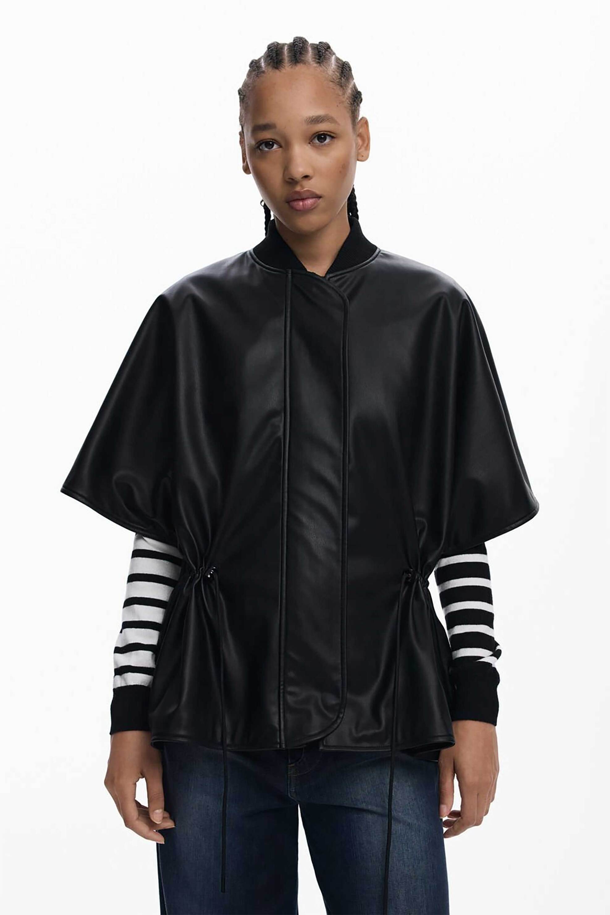 DESIGUAL Desigual γυναικείο πόντσο με faux δέρμα Regular Fit - 25WAIP04 Μαύρο