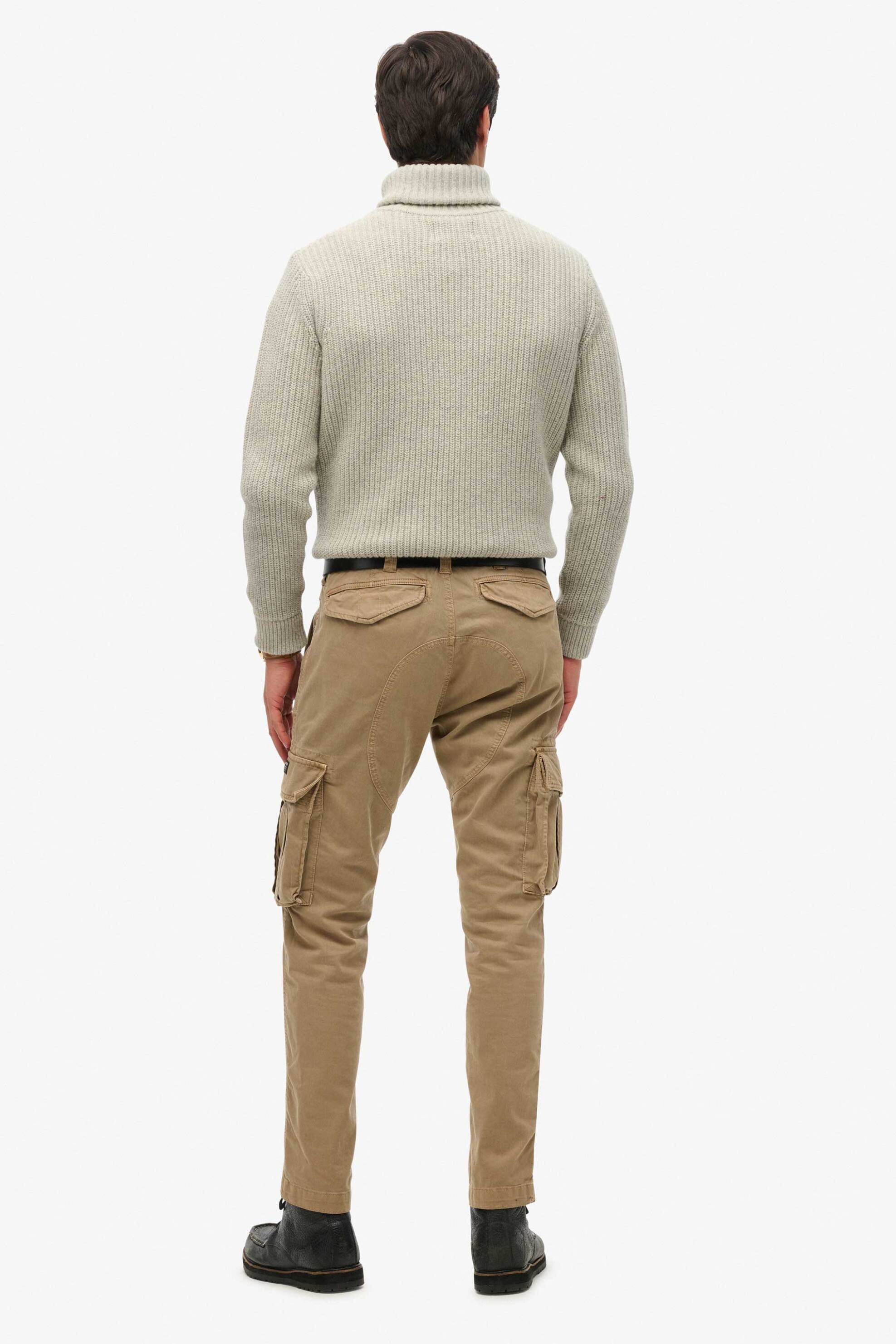 Superdry ανδρικό παντελόνι cargo με logo patch - M7011132A Καμηλό φωτογραφία