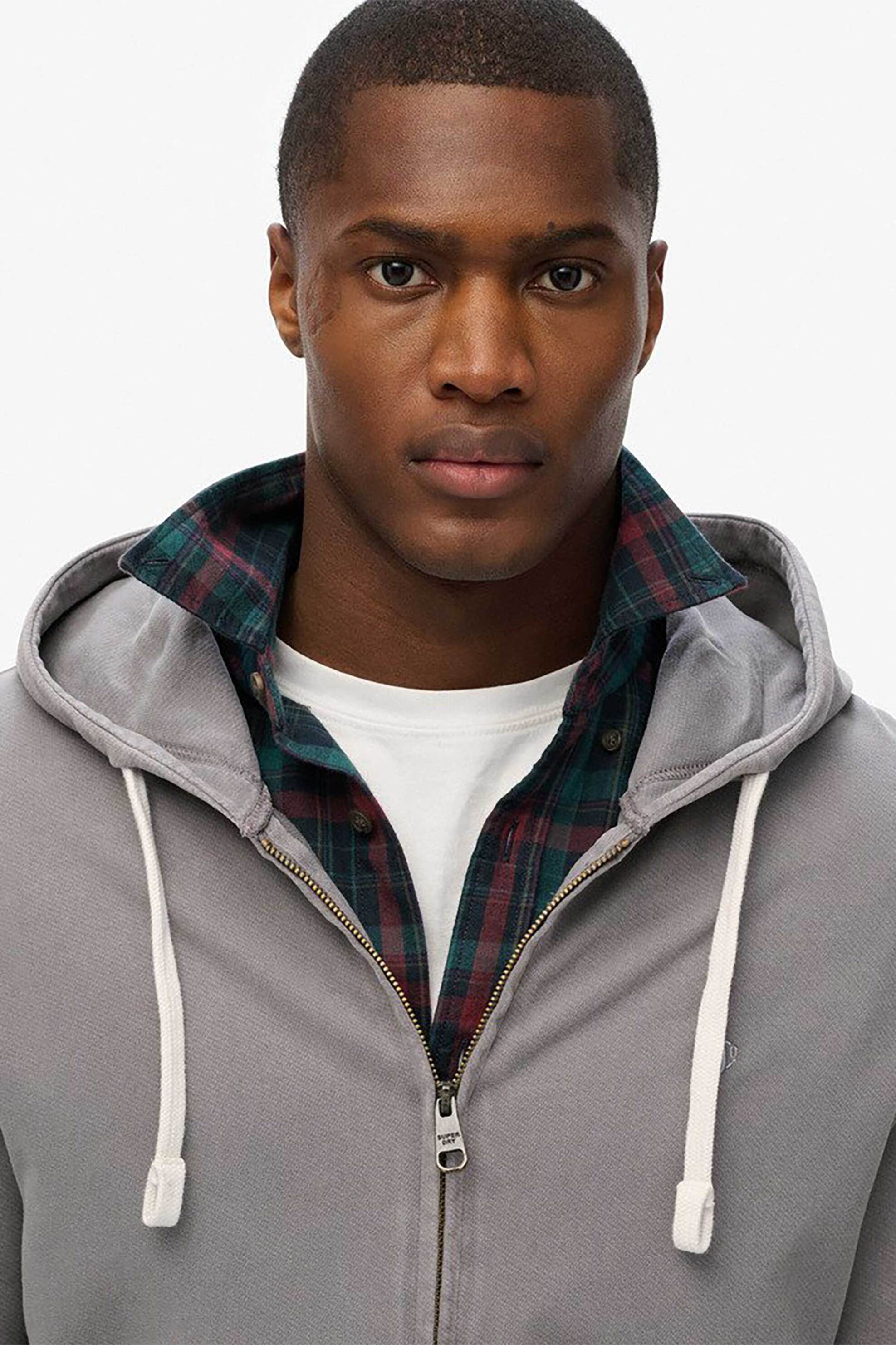 Superdry ανδρική ζακέτα φούτερ με κουκούλα και κεντημένο λογότυπο "Classic Essential" - M2014170A Γκρι φωτογραφία
