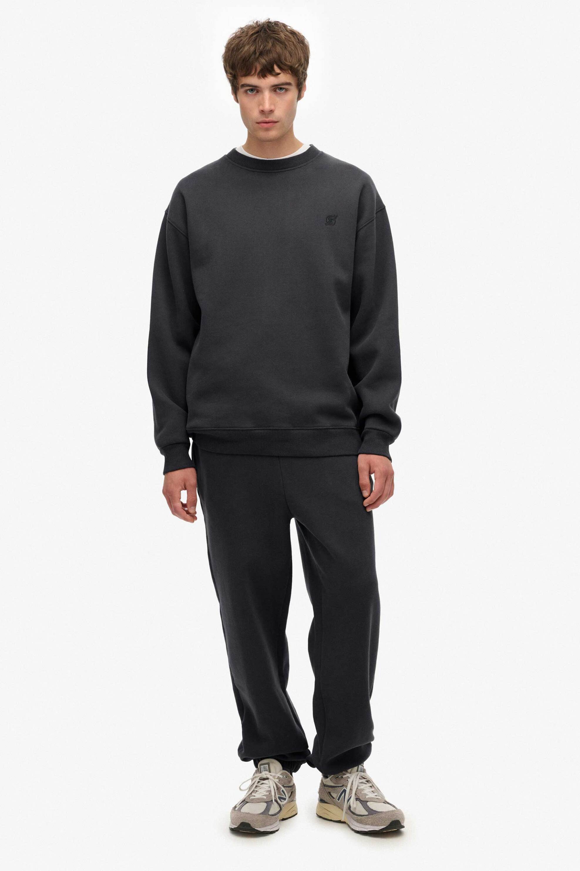 Superdry ανδρικό παντελόνι φόρμας με κεντημένο λογότυπο Oversized Fit "Blank" - M7011421A Ανθρακί