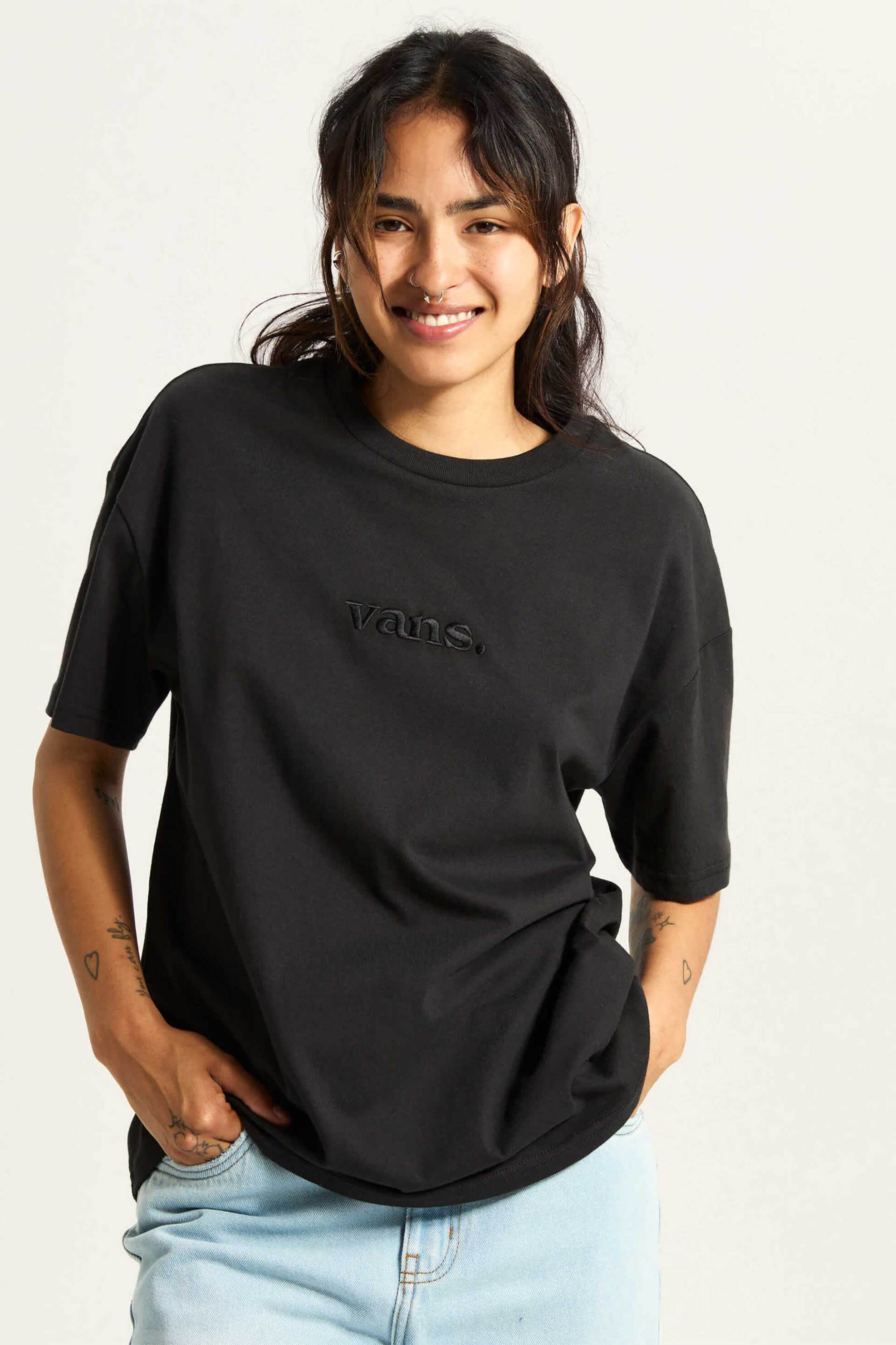 Vans γυναικείο T-shirt με κεντημένο λογότυπο Loose Fit "Essential"