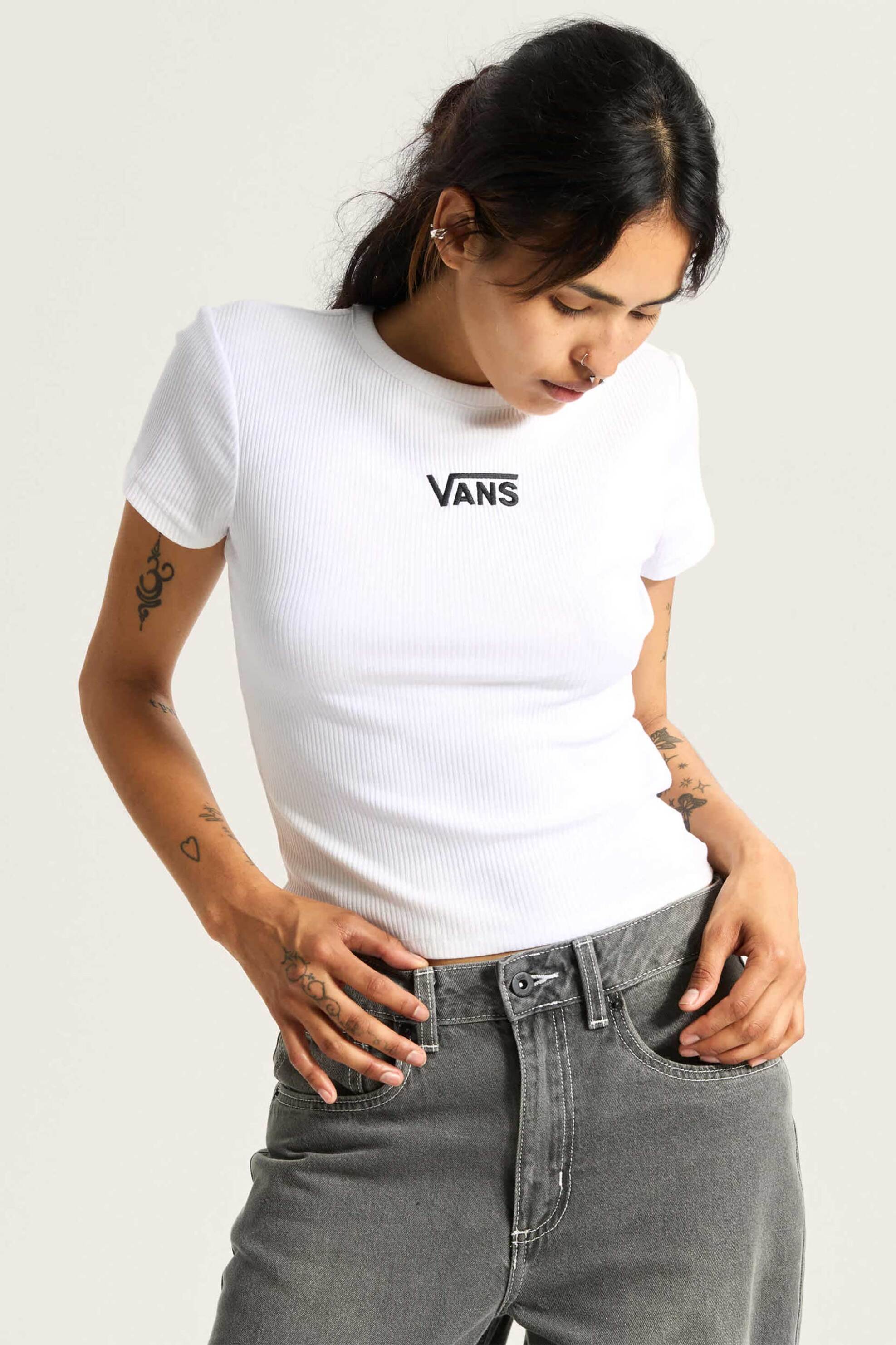 Vans Vans γυναικείο T-shirt ribbed με κεντημένο λογότυπο Slim Fit 