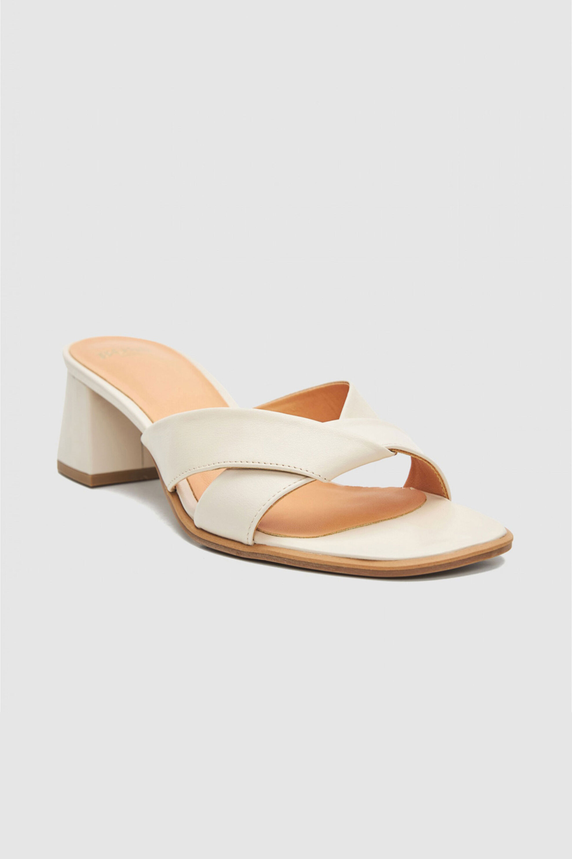 Boss Shoes γυναικεία δερμάτινα mules - BW20023 Κρέμ φωτογραφία