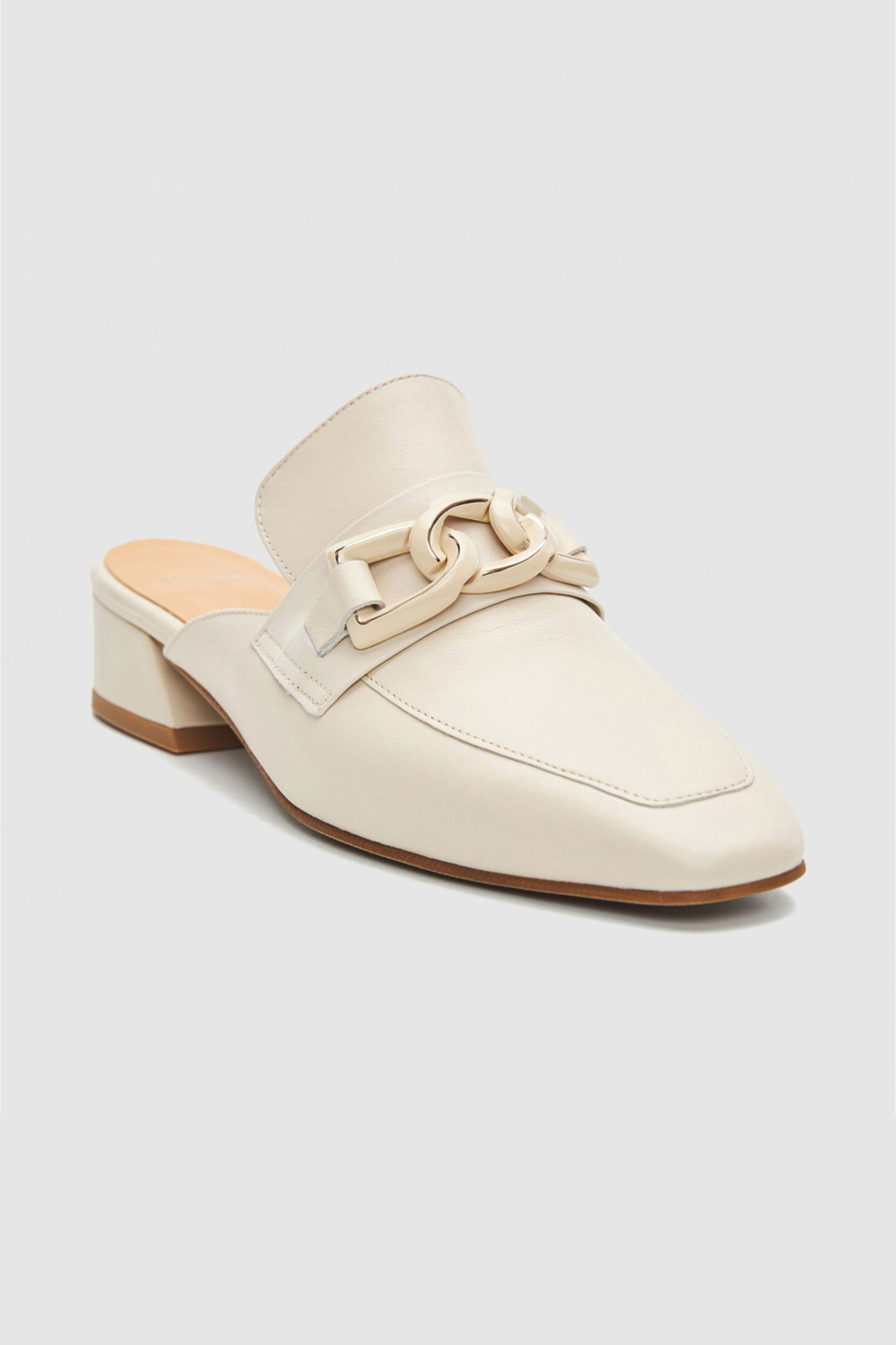Boss Shoes γυναικεία δερμάτινα mules - BW27038 Κρέμ φωτογραφία