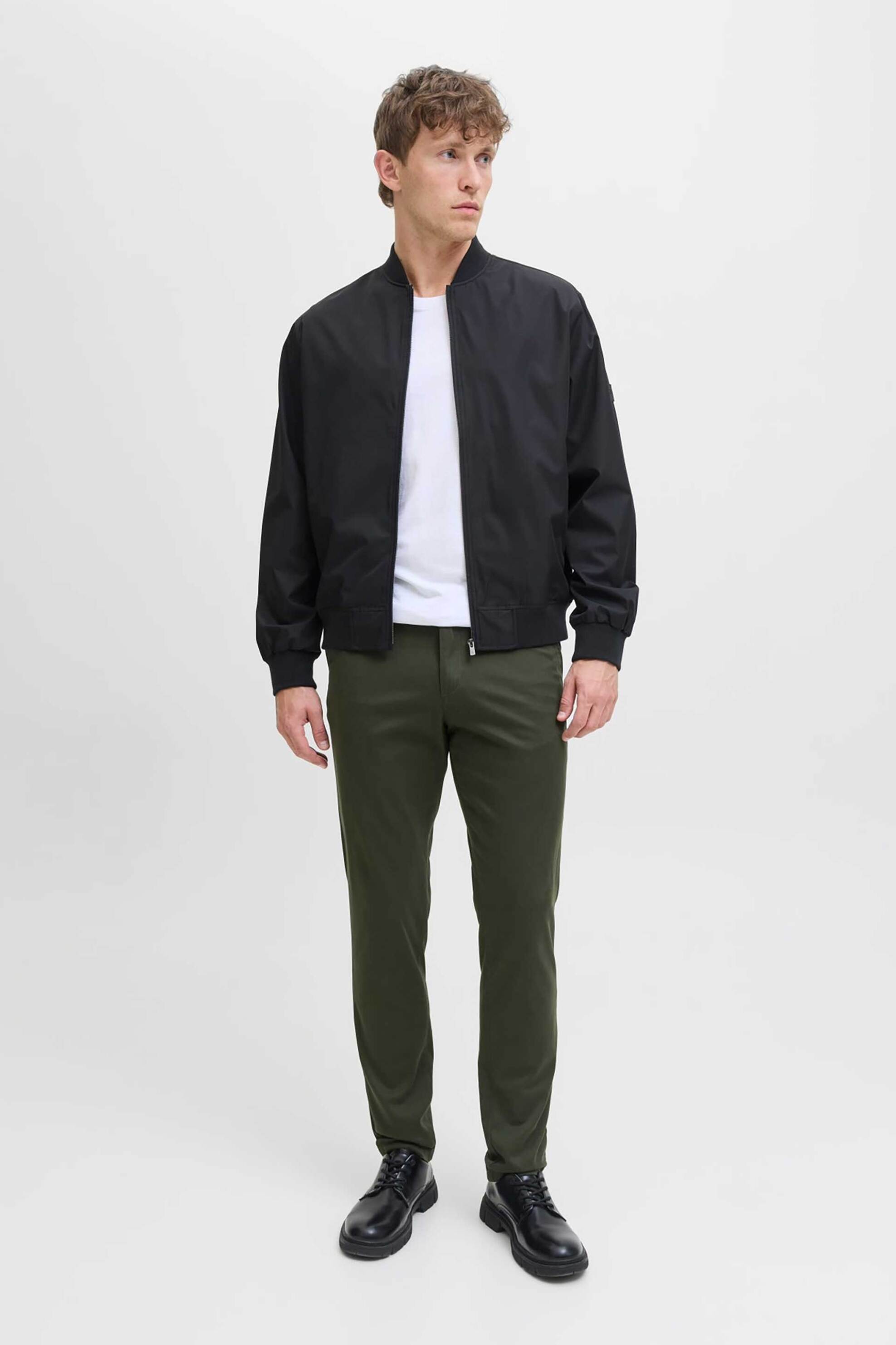 Ανδρικά παντελόνια chinos jack & jones σε πρασινο