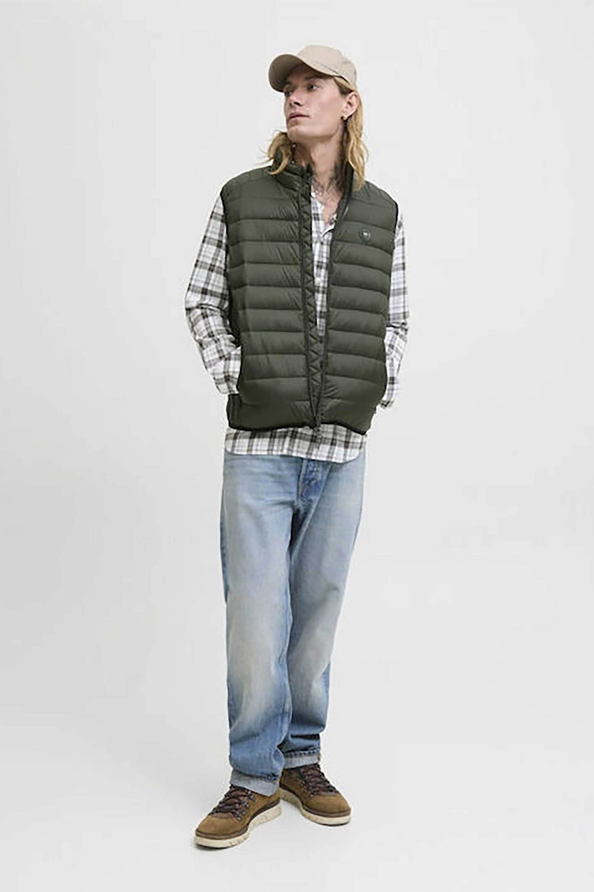 JACK & JONES ανδρικό αμάνικό μπουφάν με καπιτονέ σχέδιο Slim Fit - 12280973 Κυπαρισσί φωτογραφία