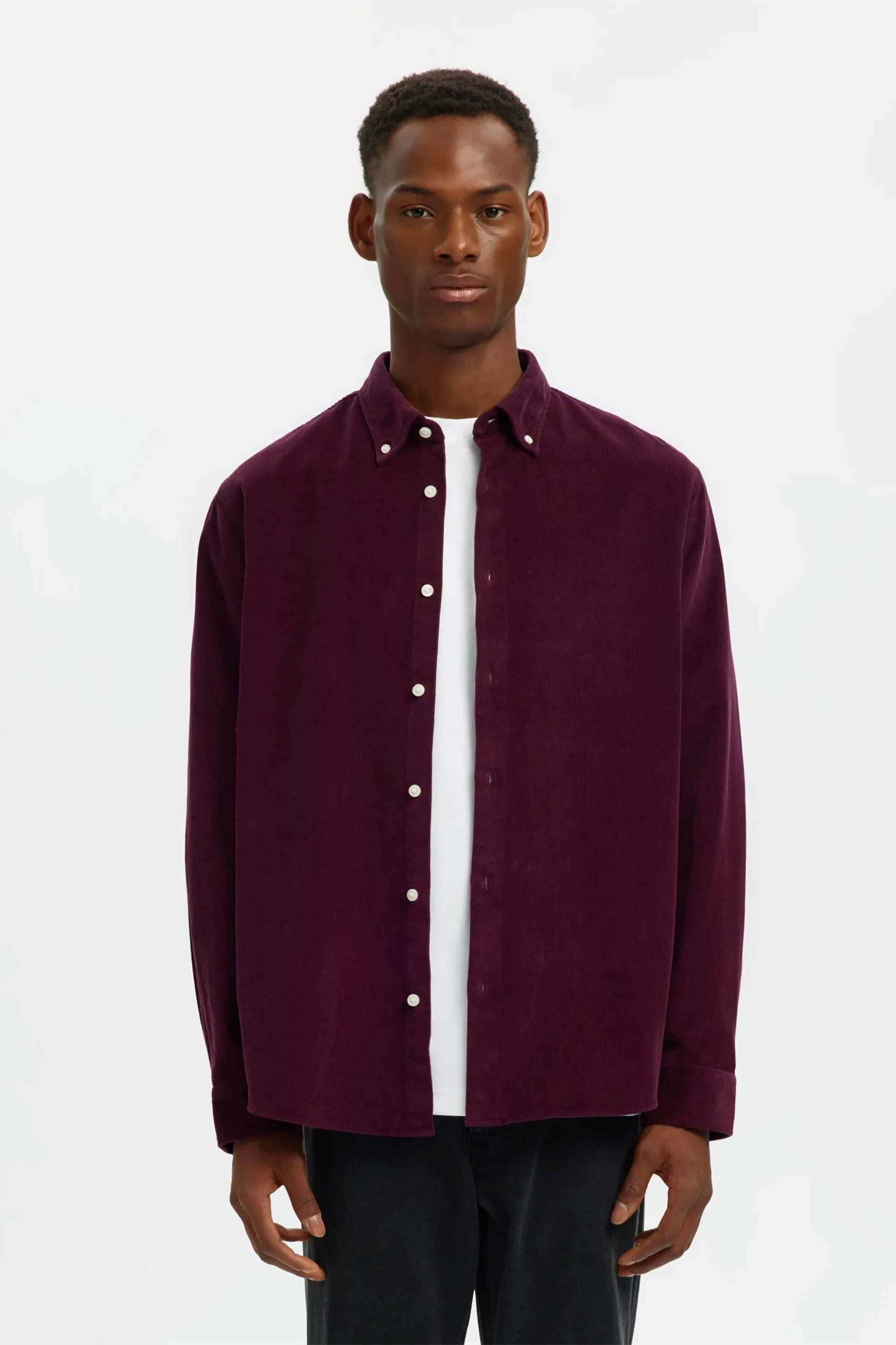 Ανδρικά ρούχα και beachwear selected σε μπορντο