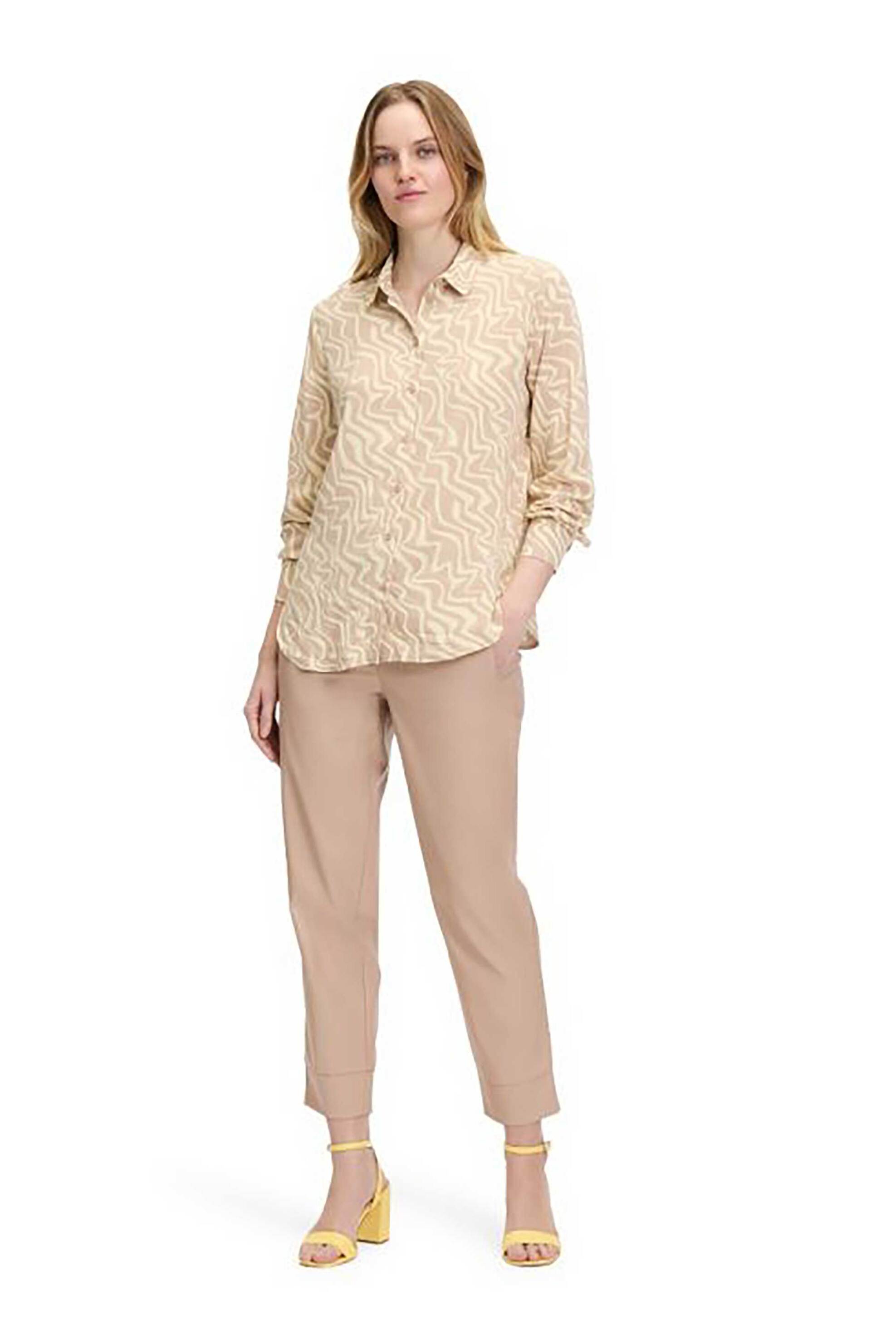 BETTY & CO γυναικείο πουκάμισο με all-over print - 8871/3059 Μπεζ φωτογραφία