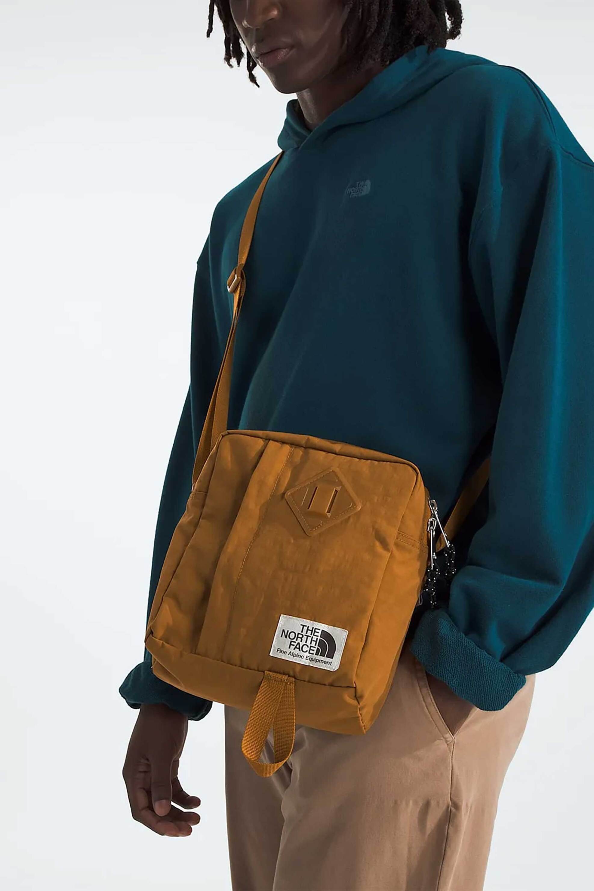 The North Face ανδρικό τσαντάκι crossbody αδιάβροχο με logo patch ''Berkeley'' - NF0A52VTHFQ1 Μουσταρδί φωτογραφία