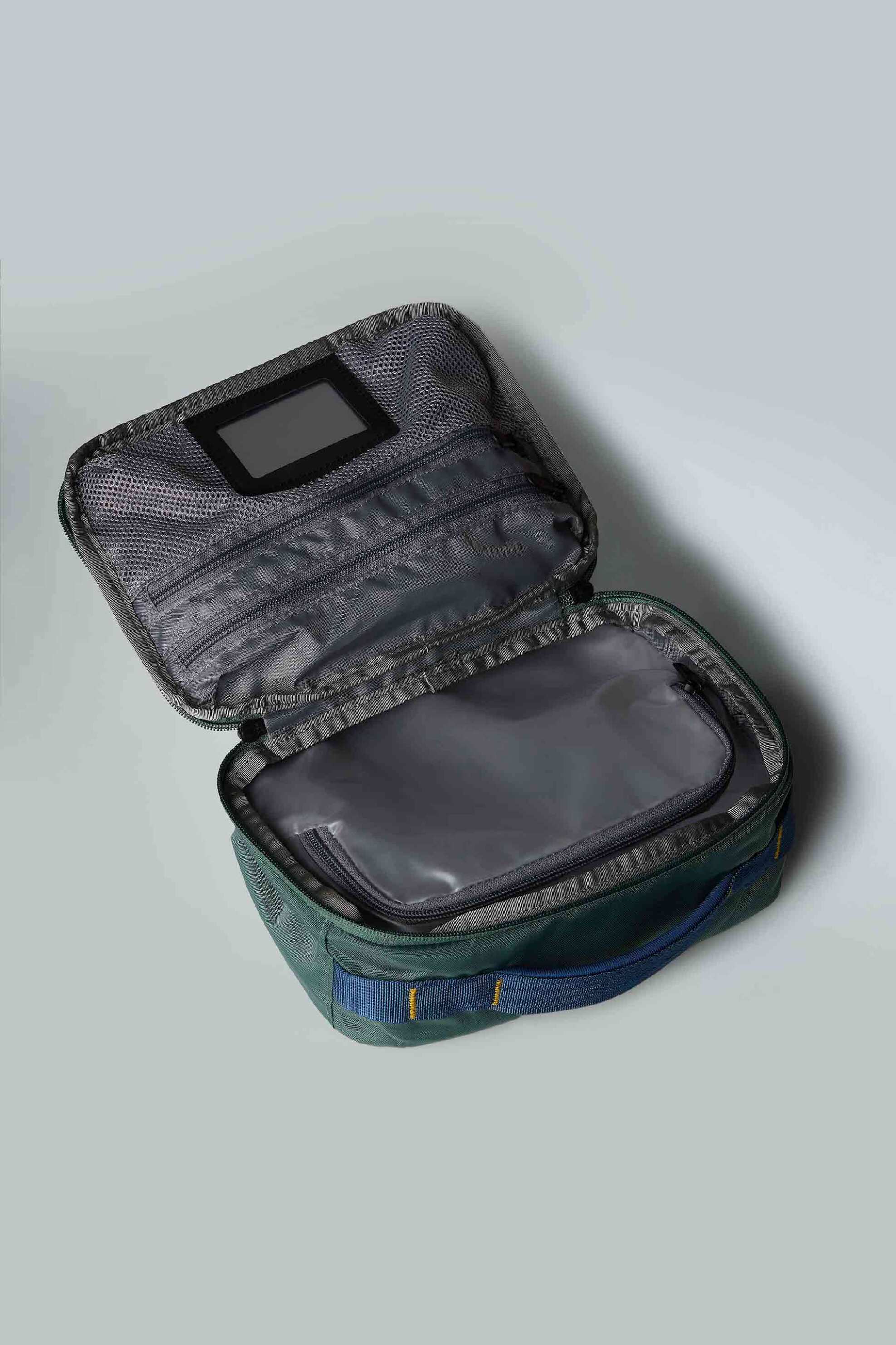 The North Face unisex νεσεσέρ "Base Camp Voyager Toiletry Kit" - NF0A81BLA721 Πράσινο φωτογραφία