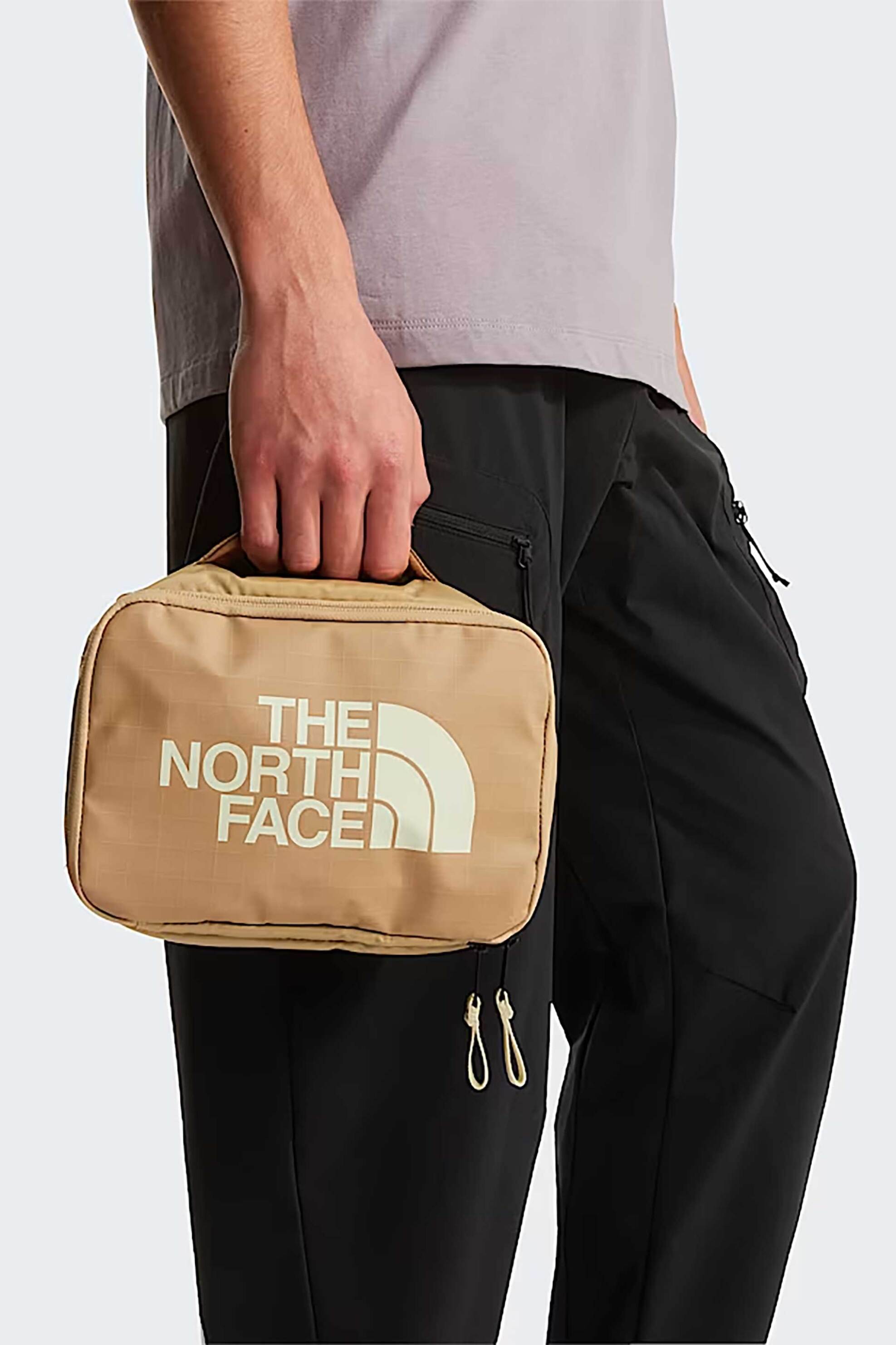 The North Face unisex τσαντάκι/νεσεσέρ "Base Camp Voyager Wash" - NF0A81BLN2V1 Καμηλό φωτογραφία