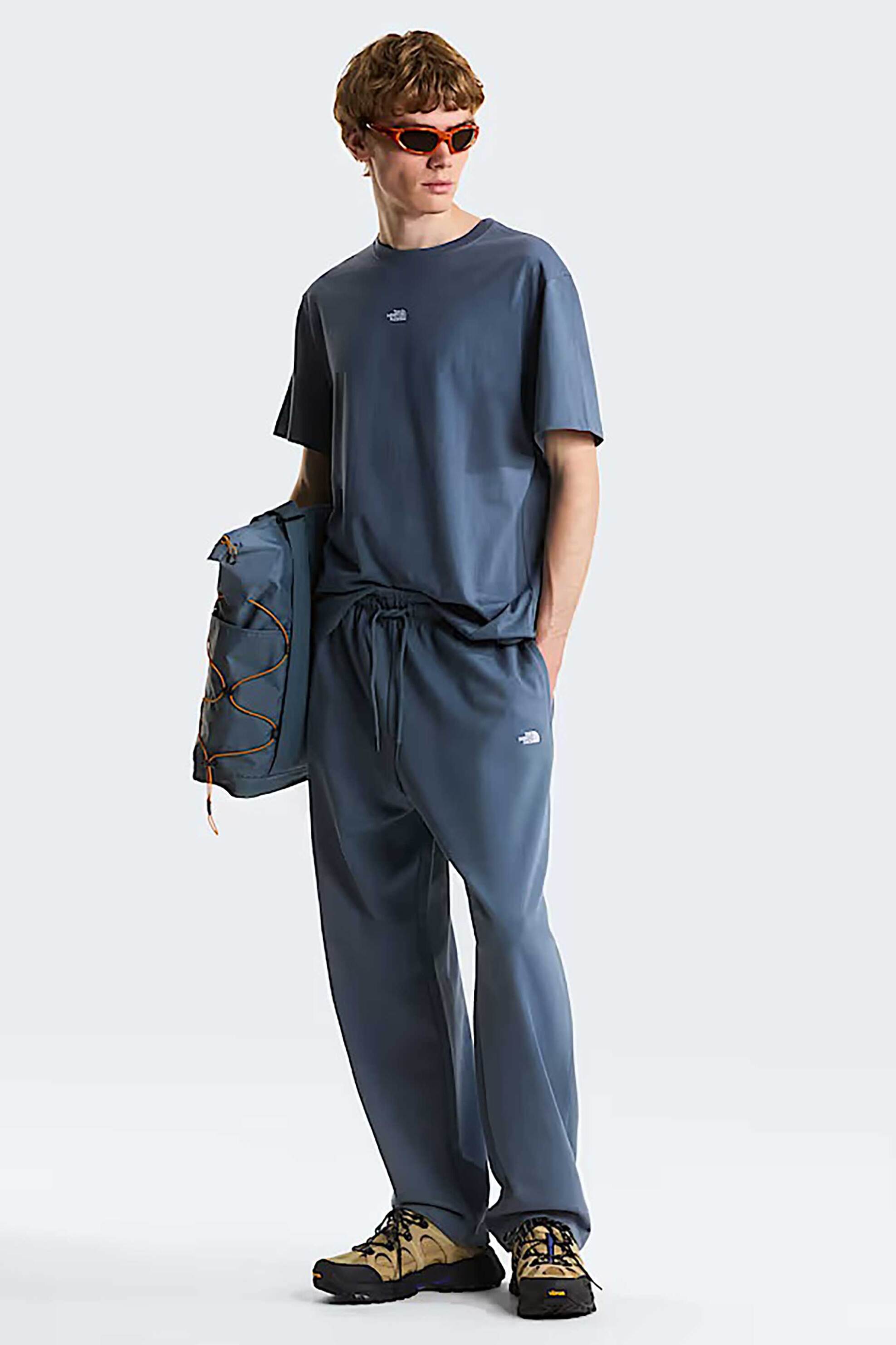 The North Face ανδρικό παντελόνι φόρμας Relaxed Straight Fit "Essential Light" - NF0A8GQH0U31 Μπλε