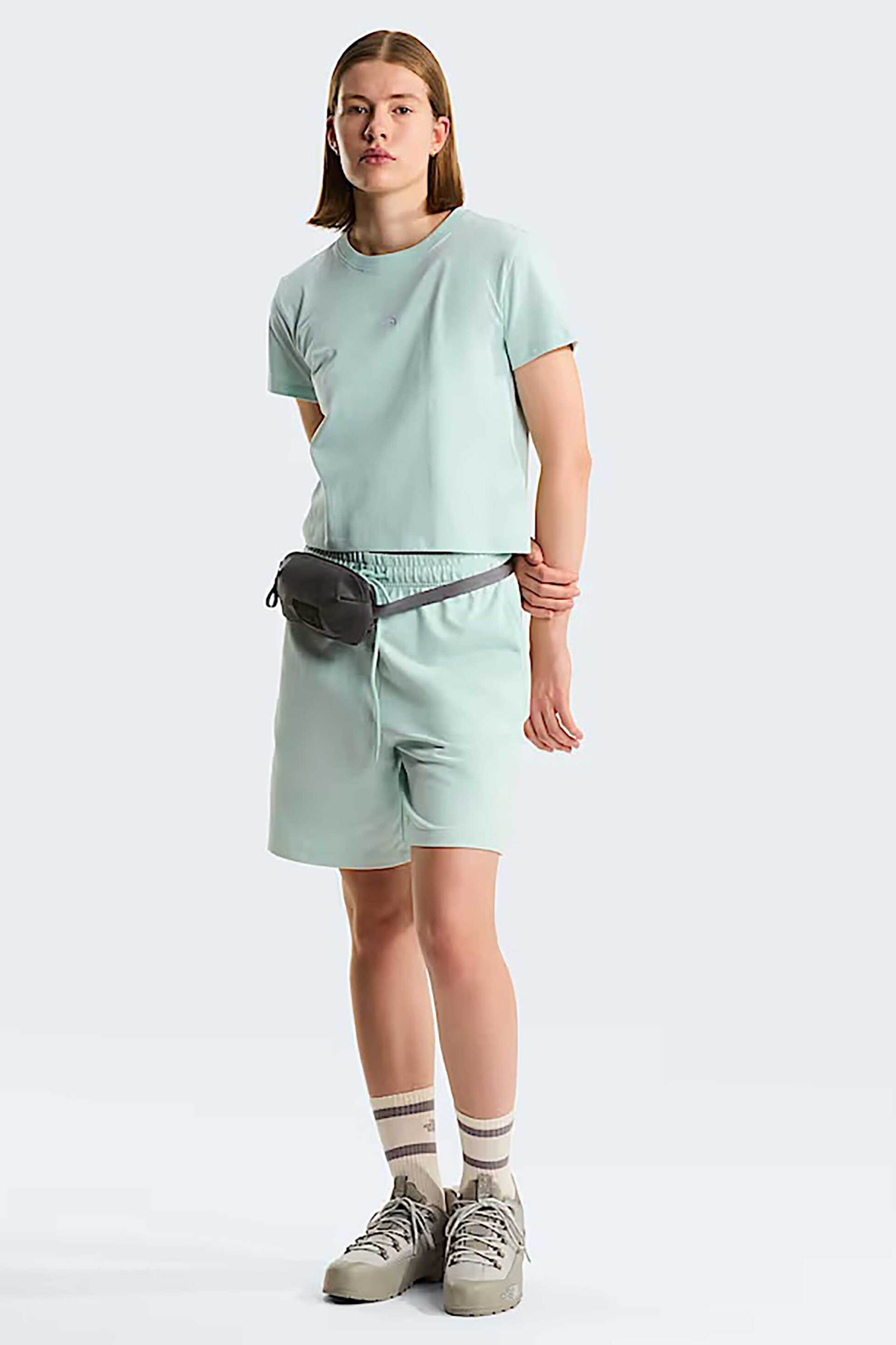 The North Face γυναικείο σορτς Relaxed Fit "Essential Light" - NF0A8GQYG701 Βεραμάν Ανοιχτό