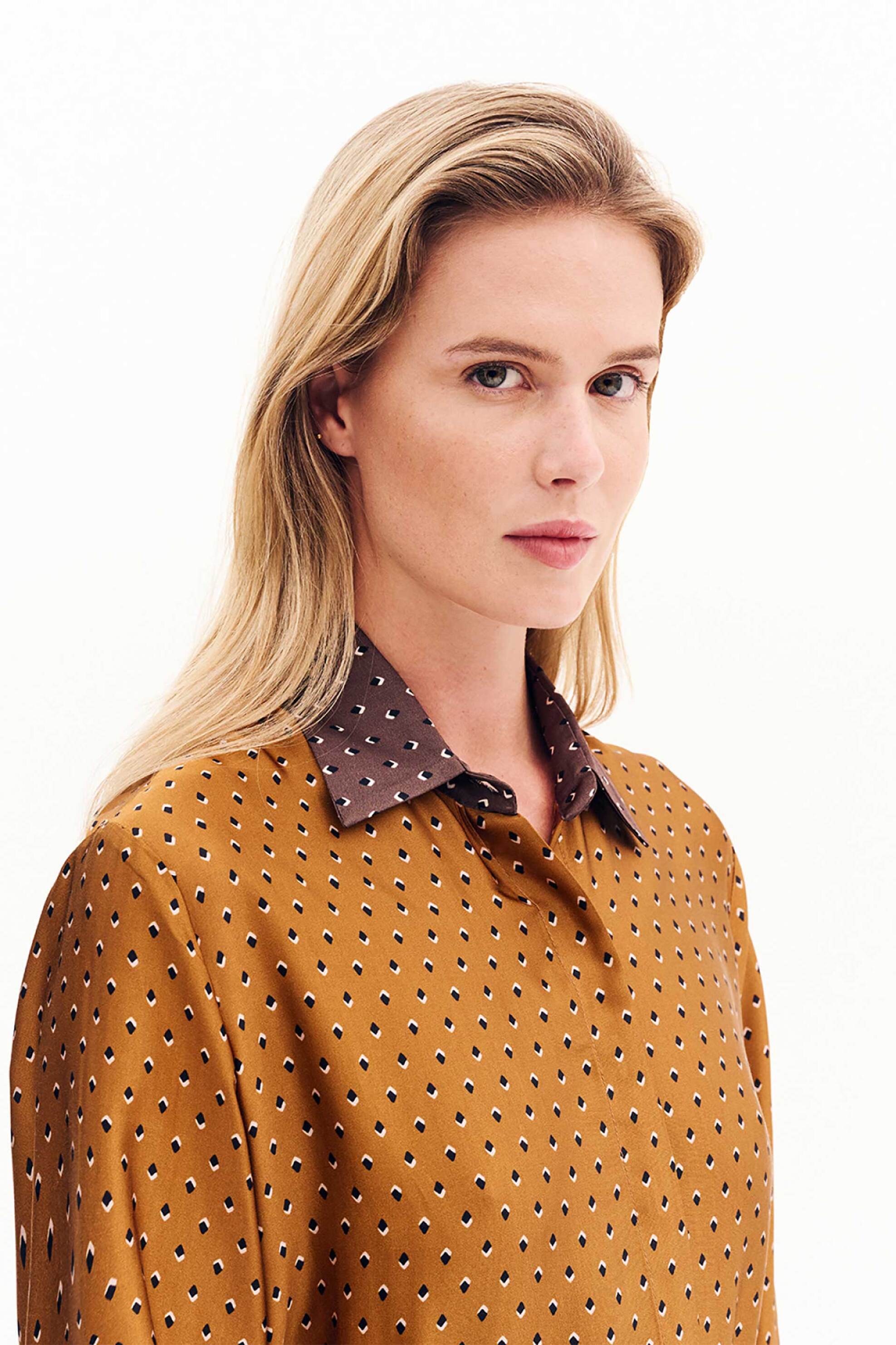 Forel γυναικείο midi φόρεμα σεμιζιέ με all-over print με σατέν υφή - 081.50.01.028 Χρυσό φωτογραφία