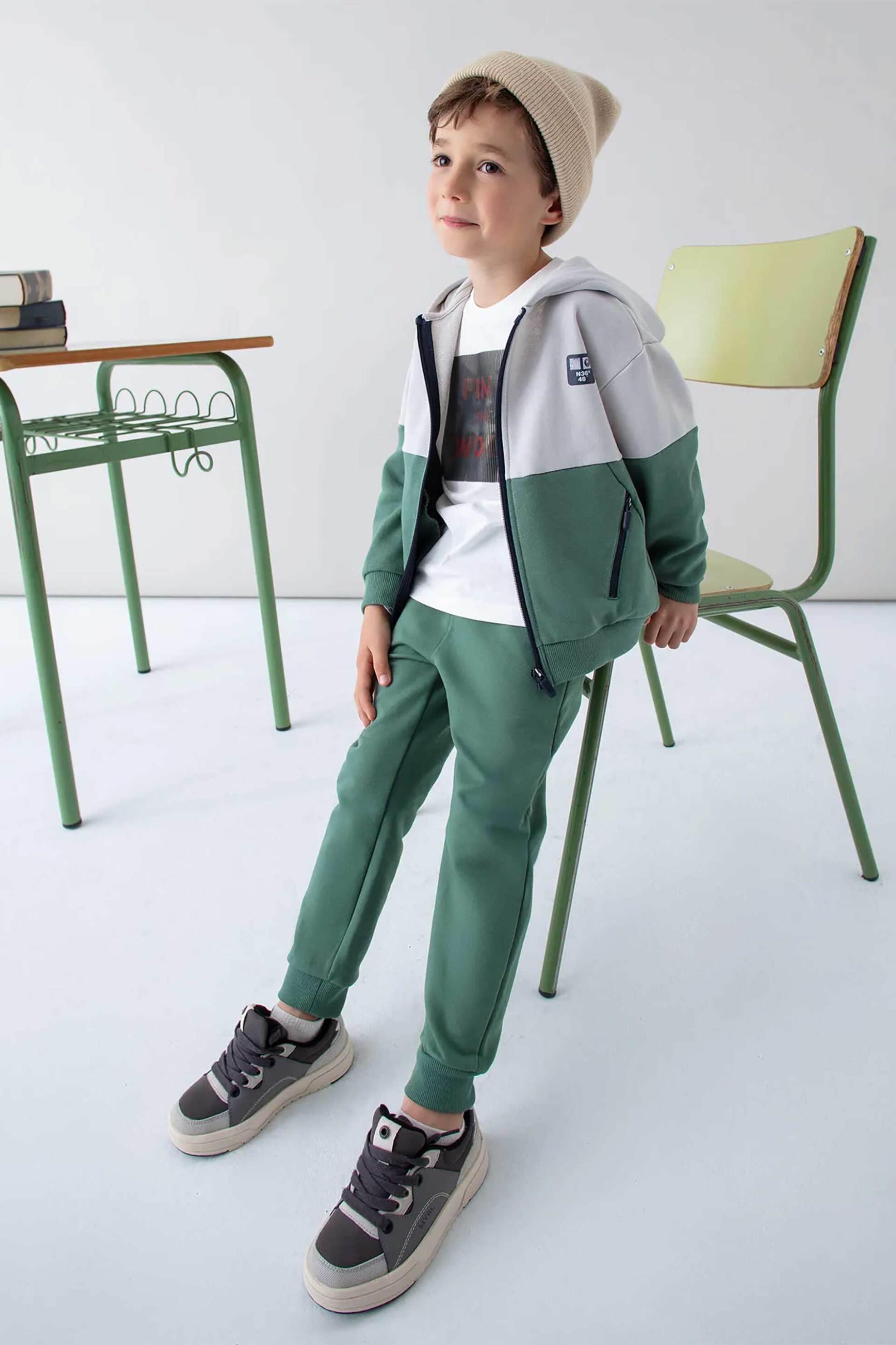 Mayoral παιδικό παντελόνι φόρμας με ελαστική μέση - 725-W26 Πράσινο