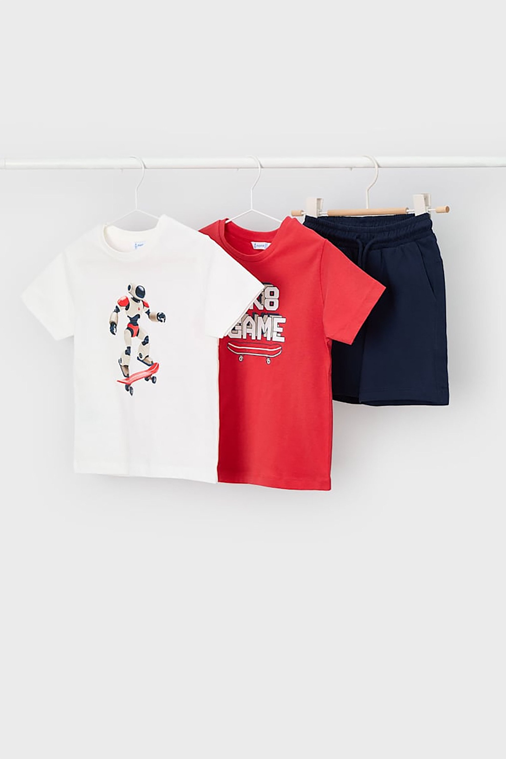 Mayoral παιδικό σετ μπλούζες και βερμούδα (3 τεμάχια) - 3604-S26 Κόκκινο