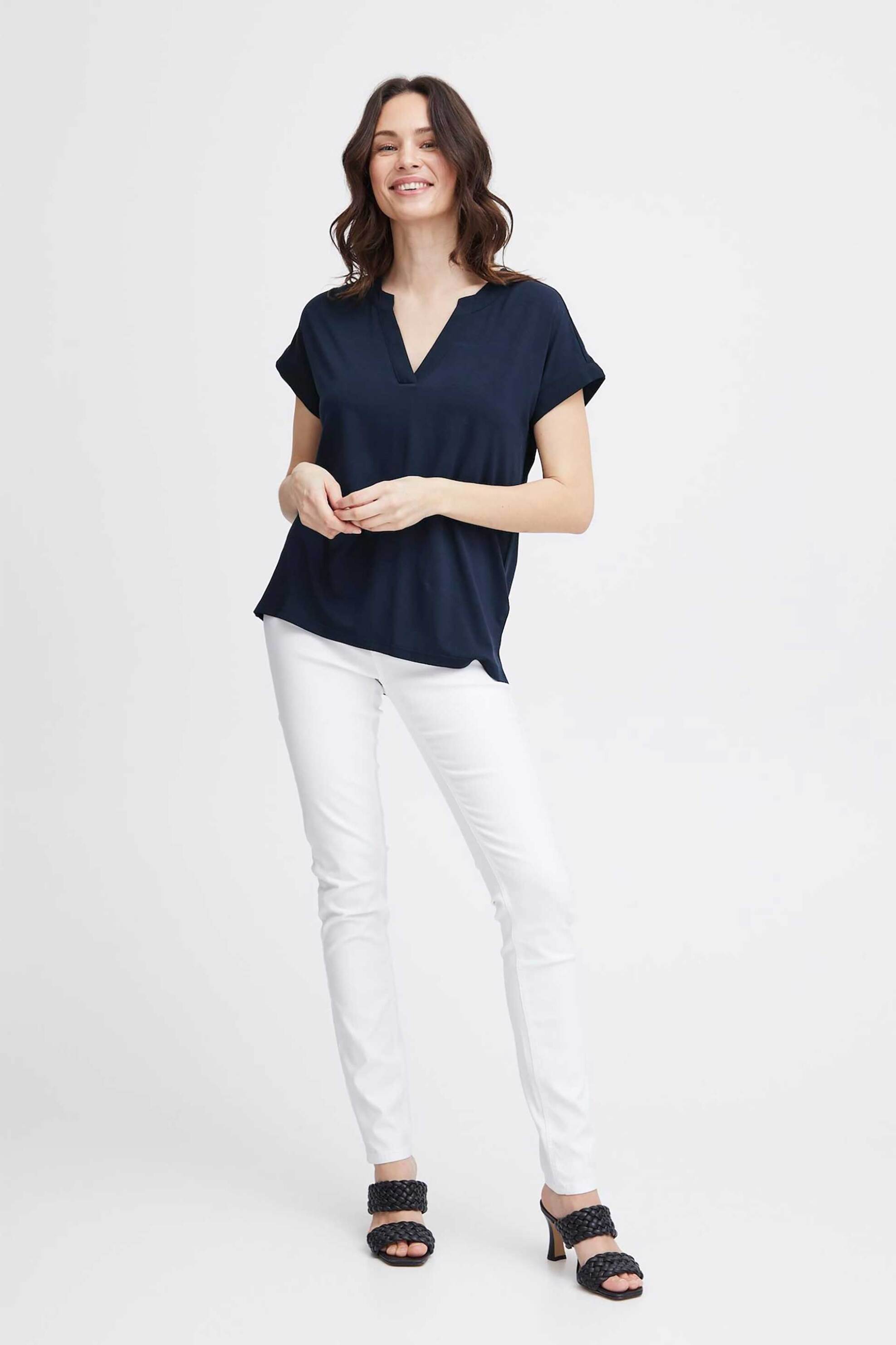 Fransa γυναικεία μονόχρωμη μπλούζα με V λαιμόκοψη Loose Fit - 20613699 Μπλε Σκούρο φωτογραφία