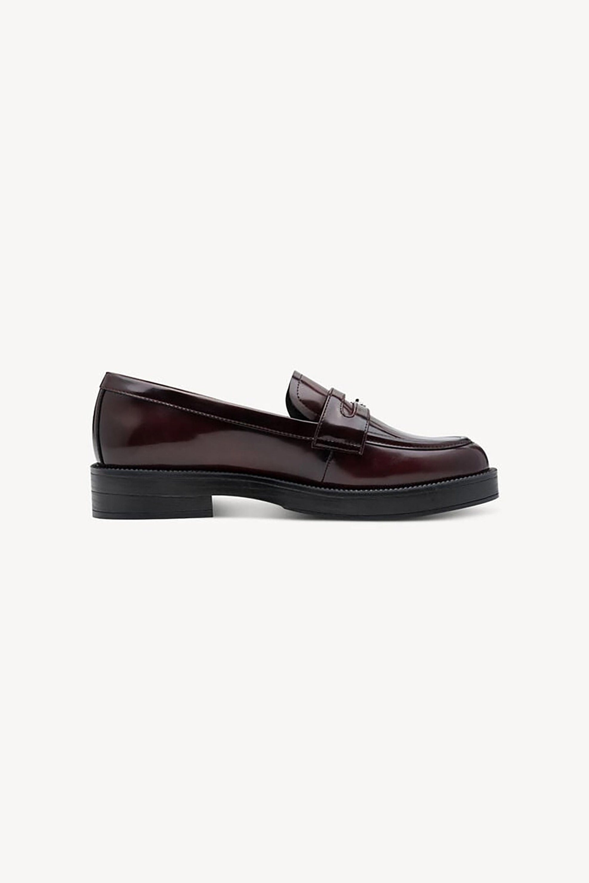 Tamaris γυναικεία loafers με χρυσές διπλές αγκράφες - 1-24348-45 Μπορντό