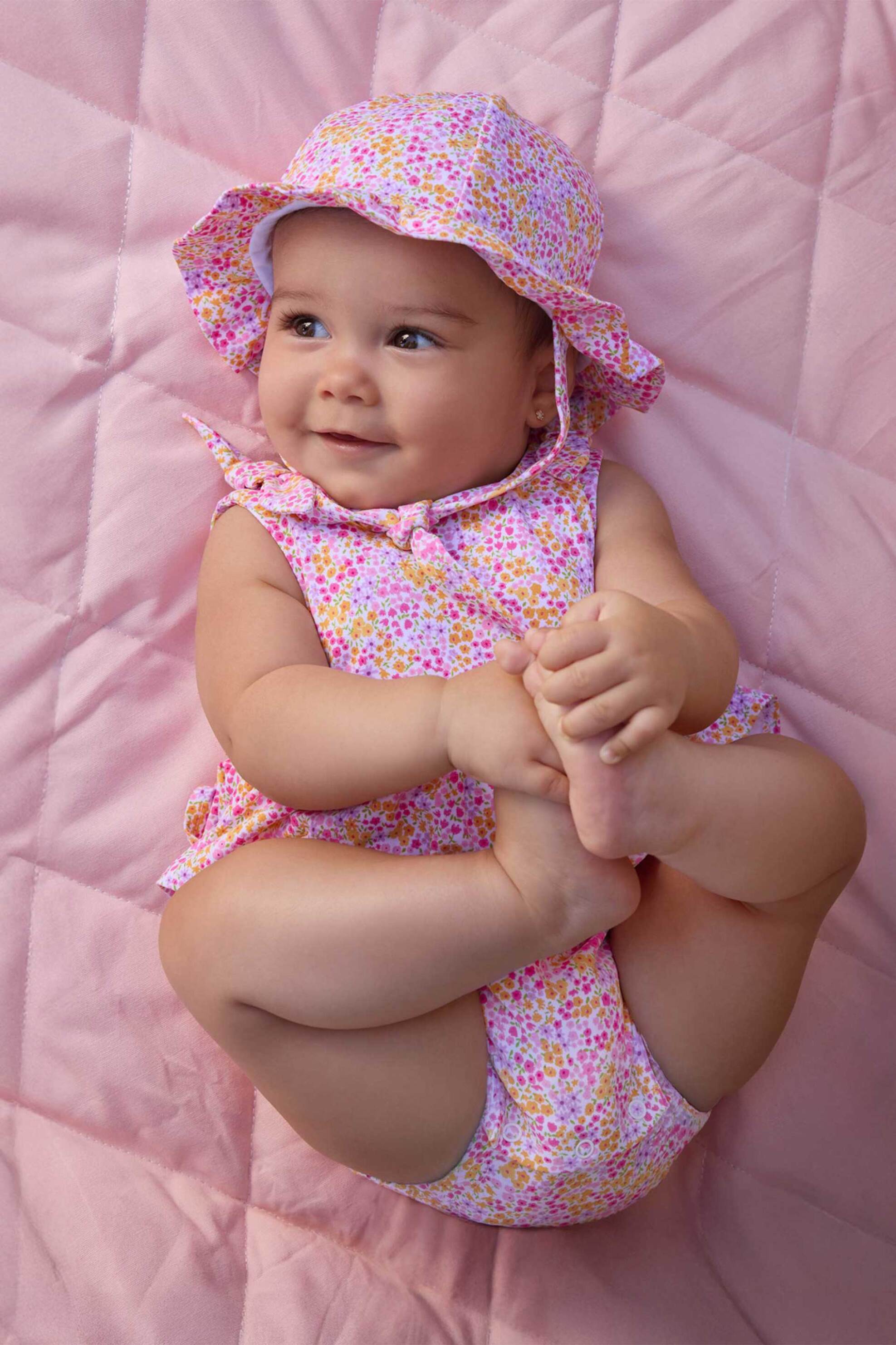 Mayoral βρεφικό σετ φορμάκι και καπέλο με floral print (2 τεμάχια) - 1632-S26 Ροζ