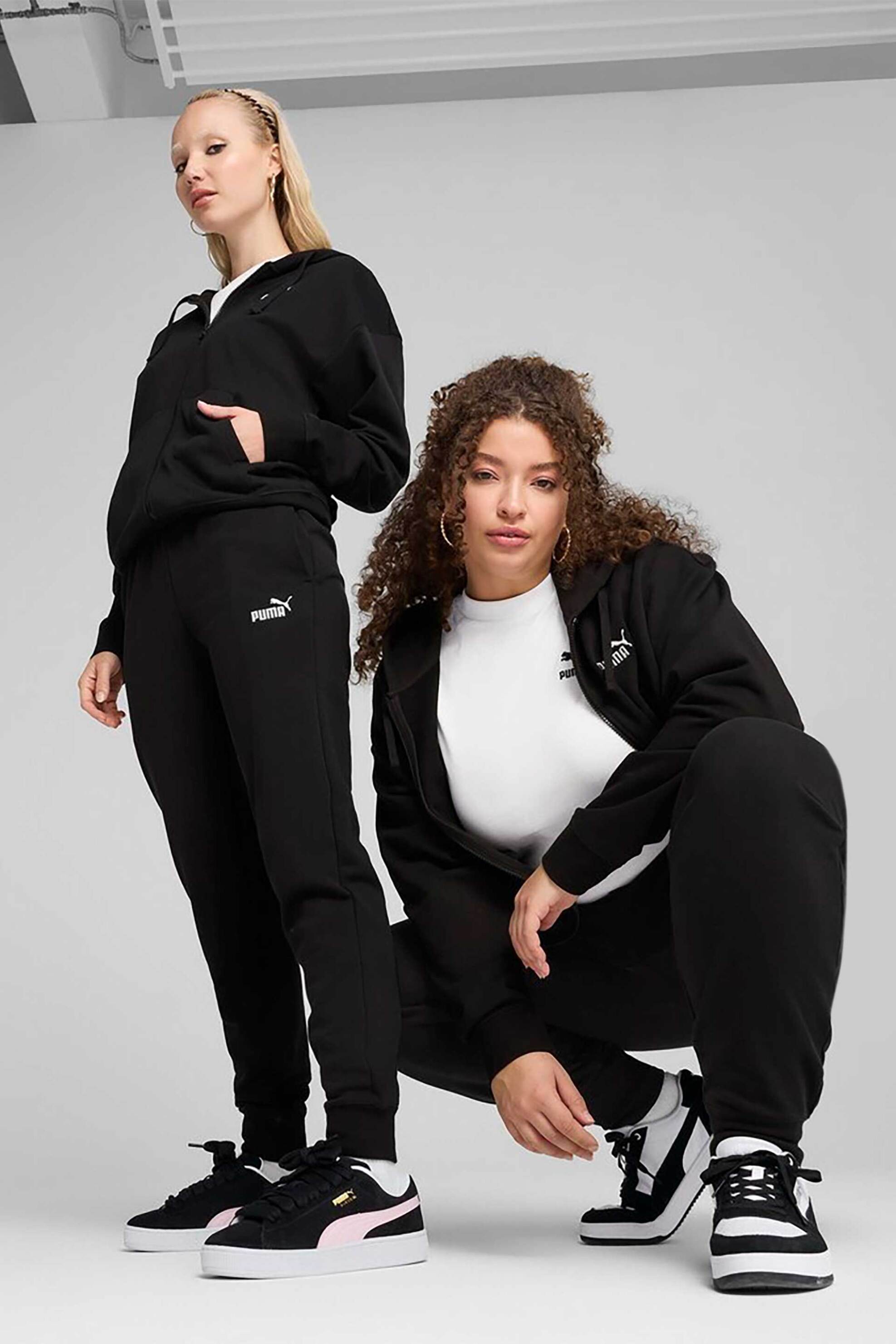 Puma γυναικείο παντελόνι φόρμας "Ess Small" - 682450 Μαύρο