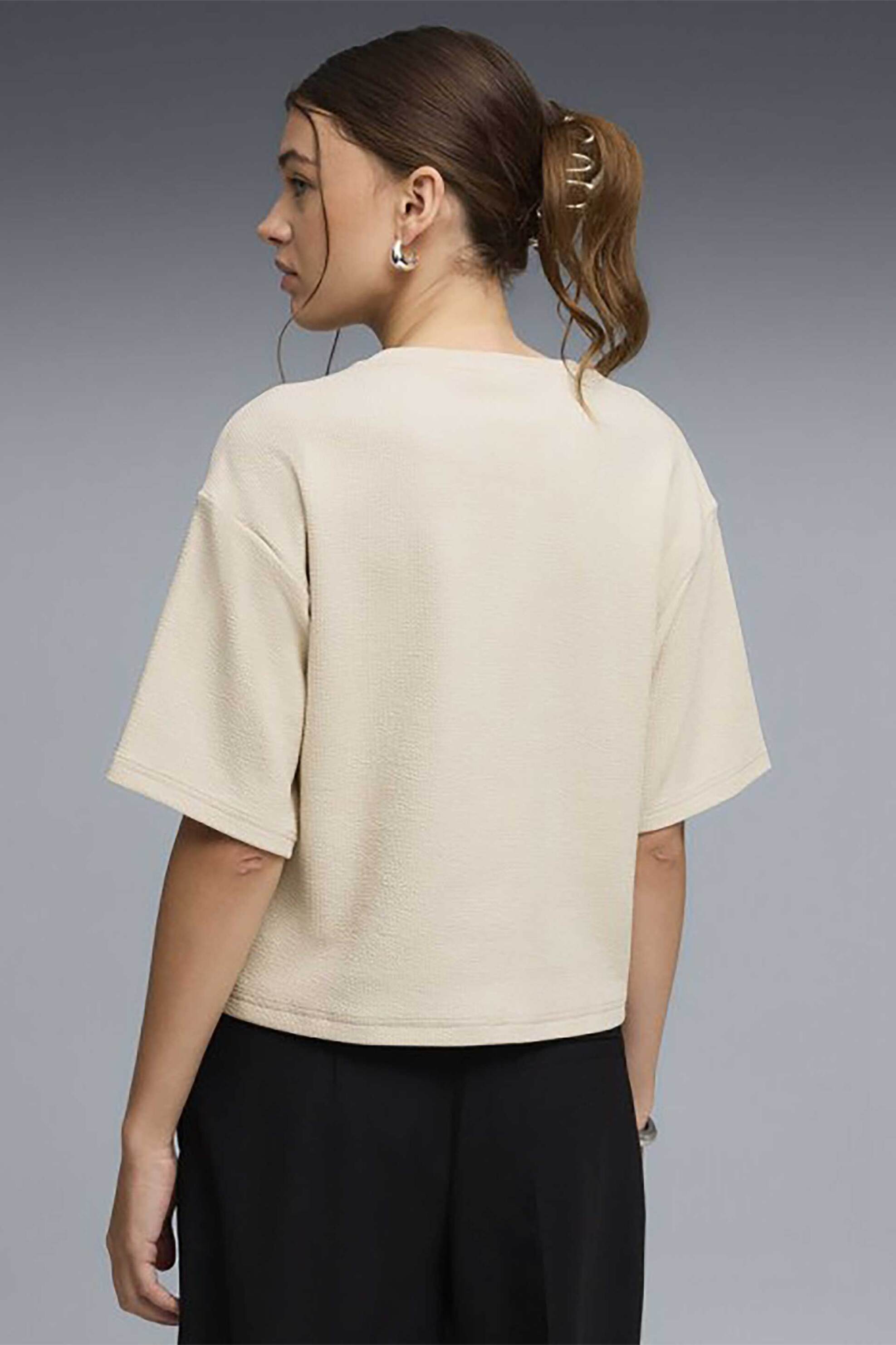 PUMA Puma γυναικείο T-shirt με λογότυπο Relaxed Fit "Ess Elevated" - 691813 Μπεζ - 3