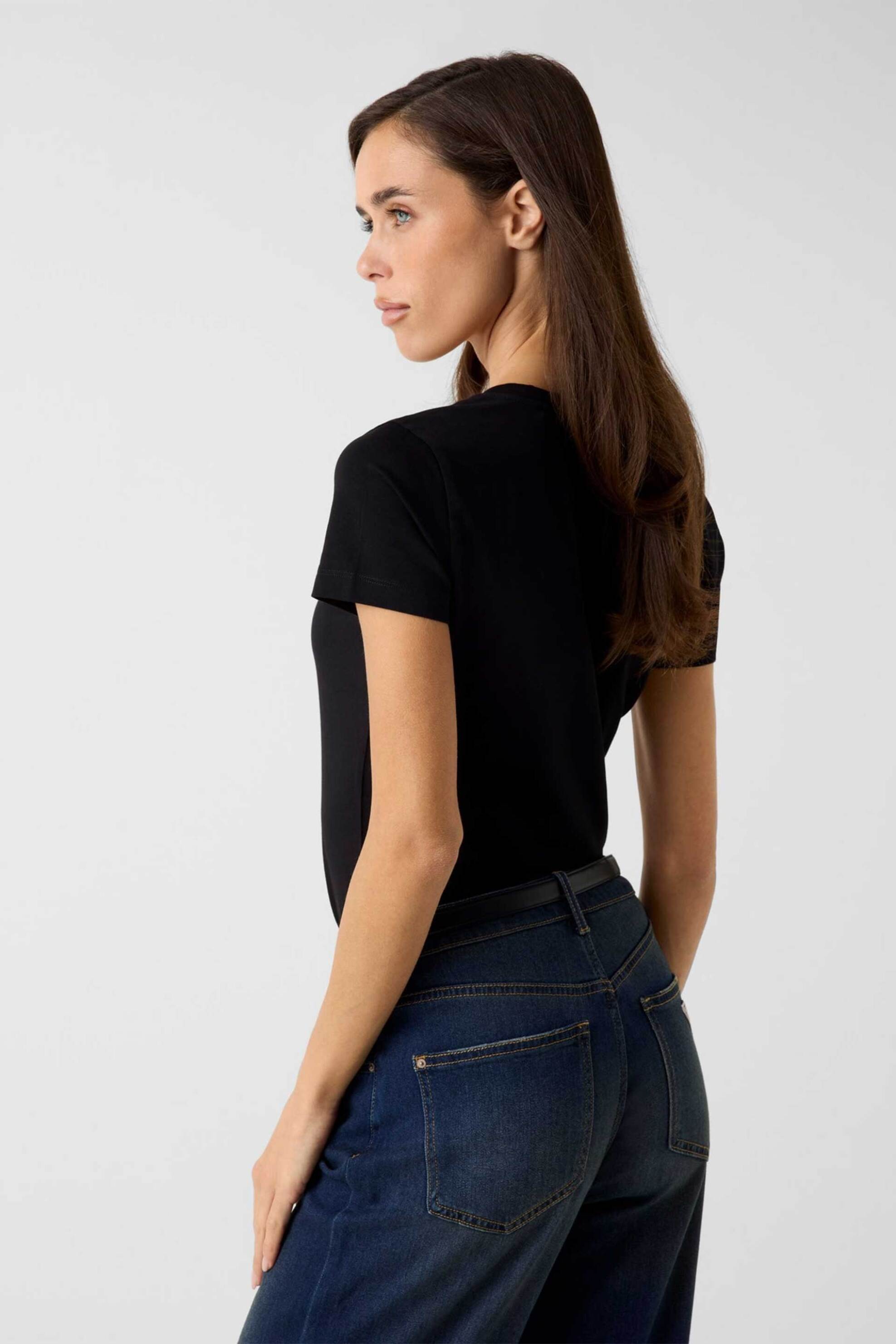 Guess γυναικείο T-shirt με ανάγλυφο λογότυπο με στρας Slim Fit - W6RI32J1314 Μαύρο φωτογραφία