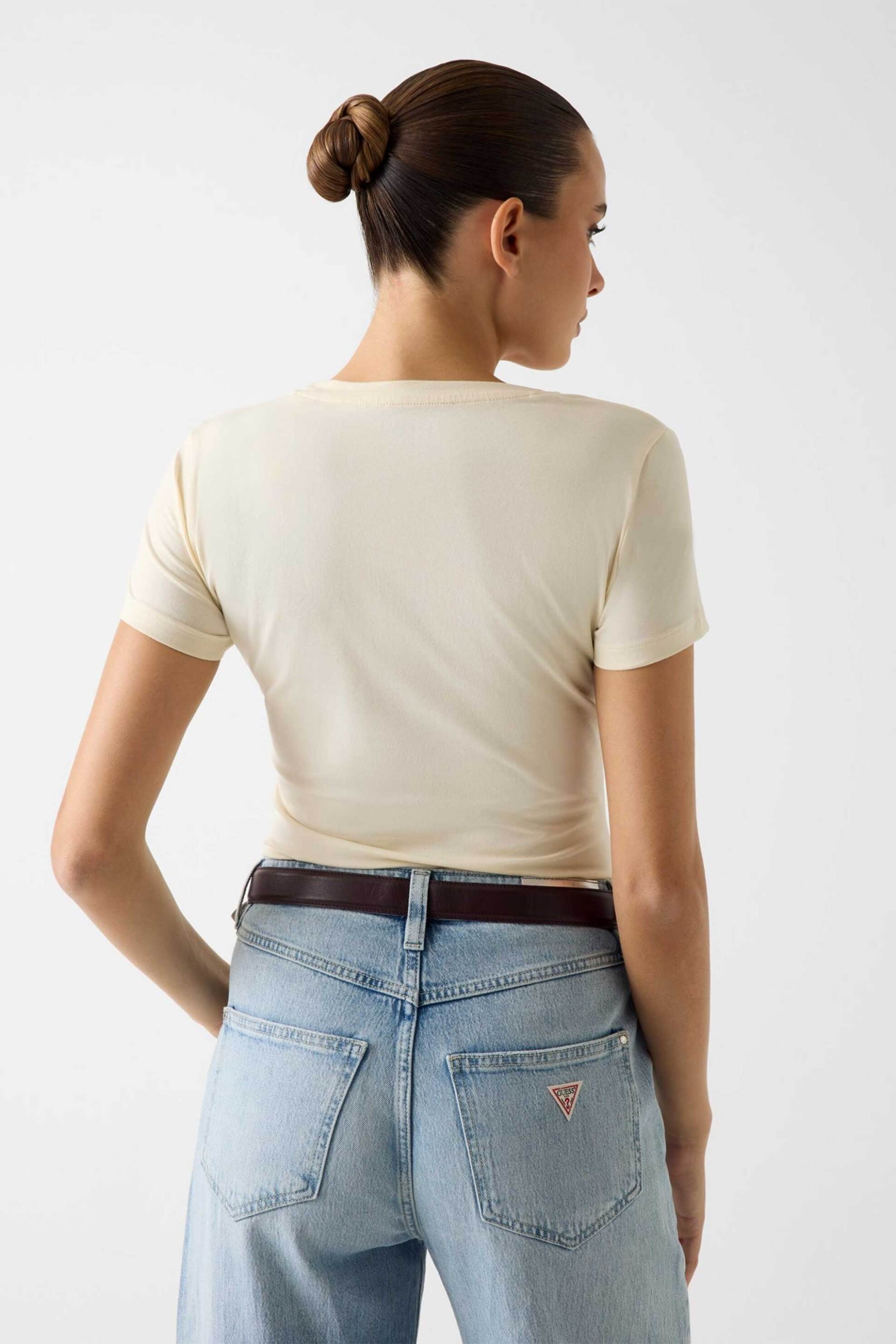 Guess γυναικείο T-shirt με ανάγλυφο λογότυπο με στρας Slim Fit - W6RI32J1314 Μπεζ φωτογραφία