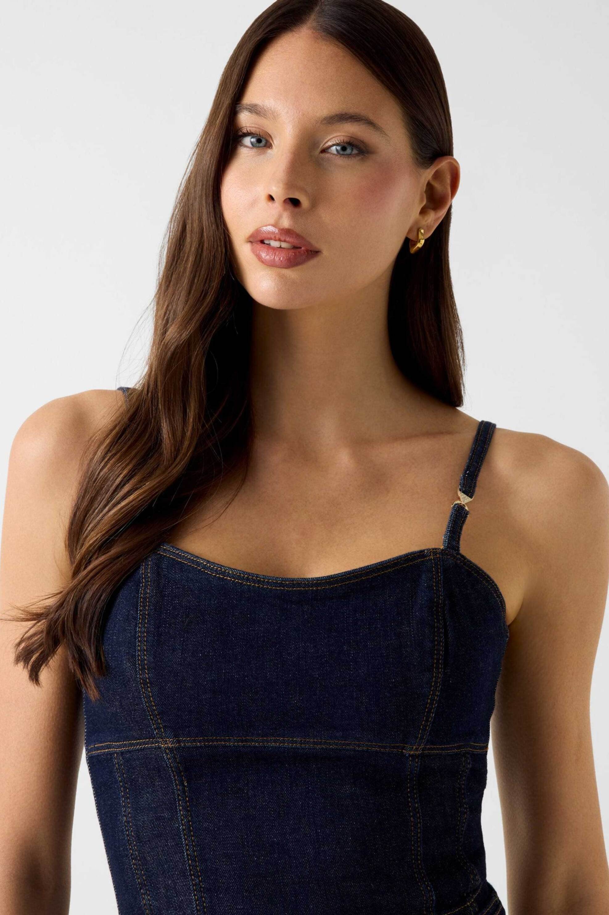 Guess γυναικείο denim αμάνικο μπουστάκι cropped 