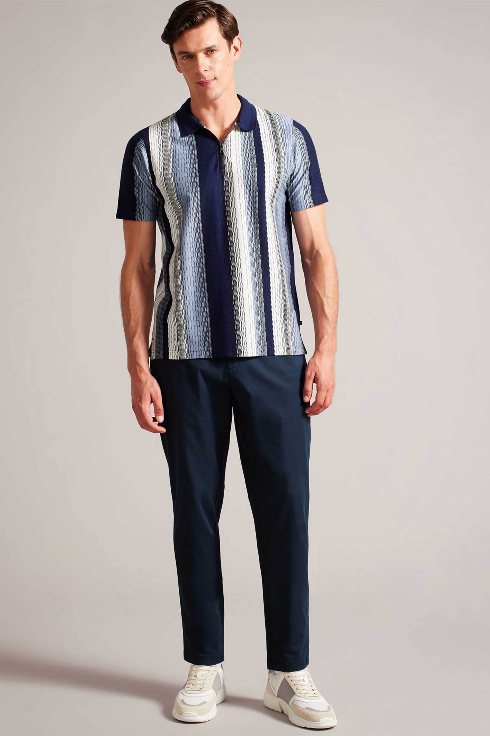 Ανδρική Μόδα > Ανδρικά Ρούχα > Ανδρικά Παντελόνια > Ανδρικά Παντελόνια Chinos Ted Baker ανδρικό παντελόνι chinos μονόχρωμο Regular Fit "Haybrn" - 272429 Μπλε Σκούρο